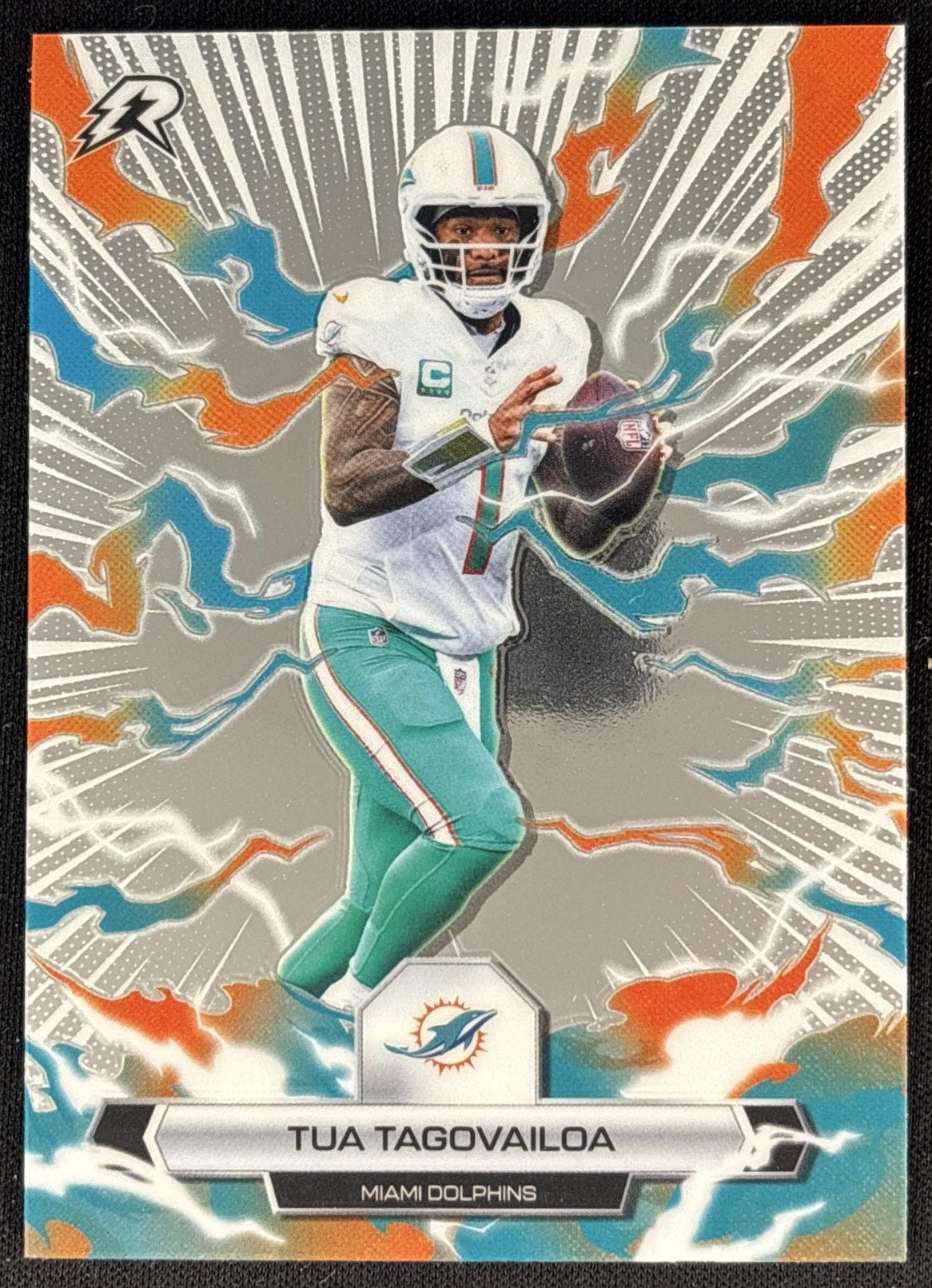 Tua Tagovailoa 2025 Topps Resurgence Dolphins Miami Dolphins front