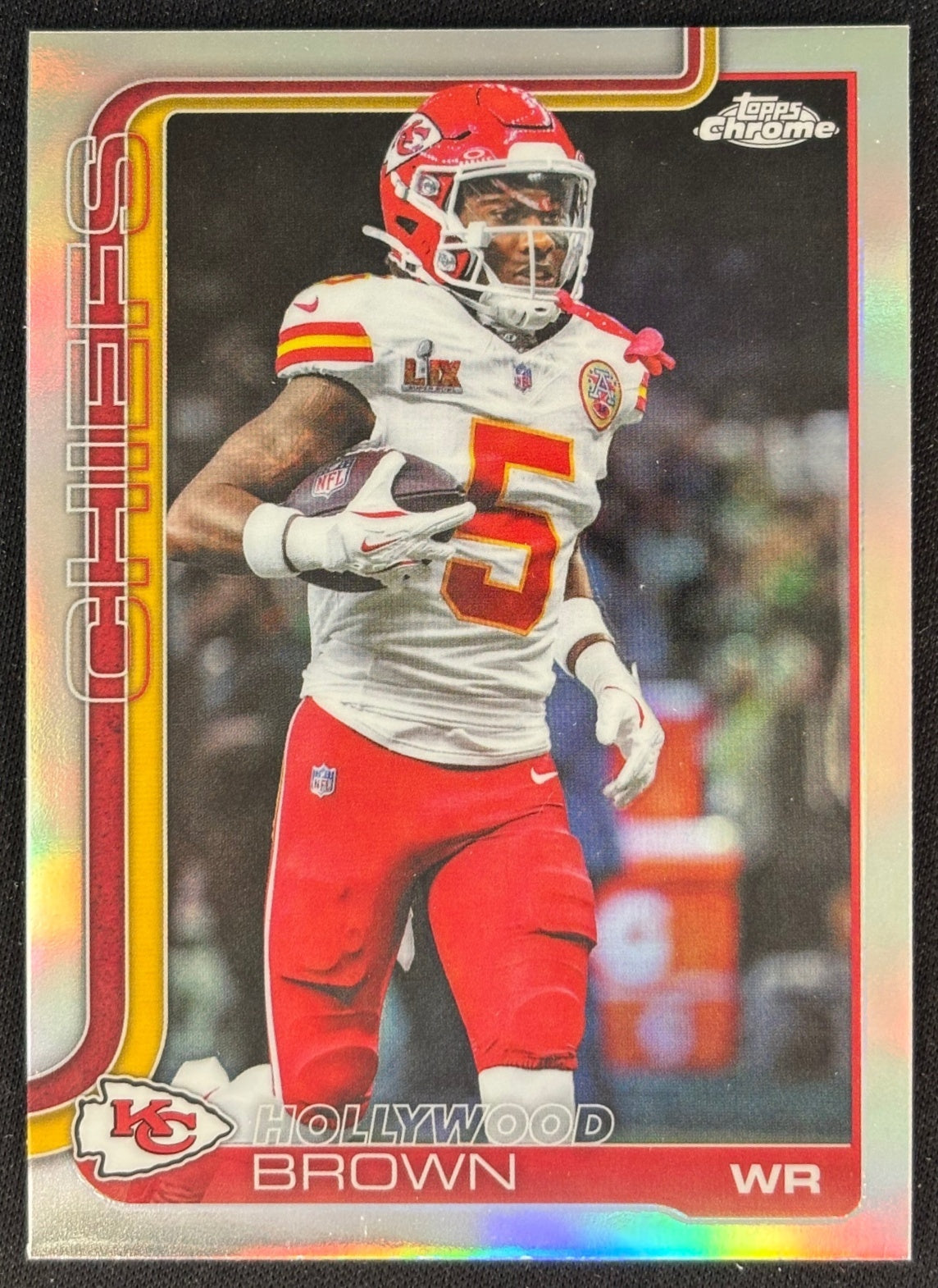 Hollywood Brown 2025 Topps Chrome Refractor Chiefs Sports Trading Cards