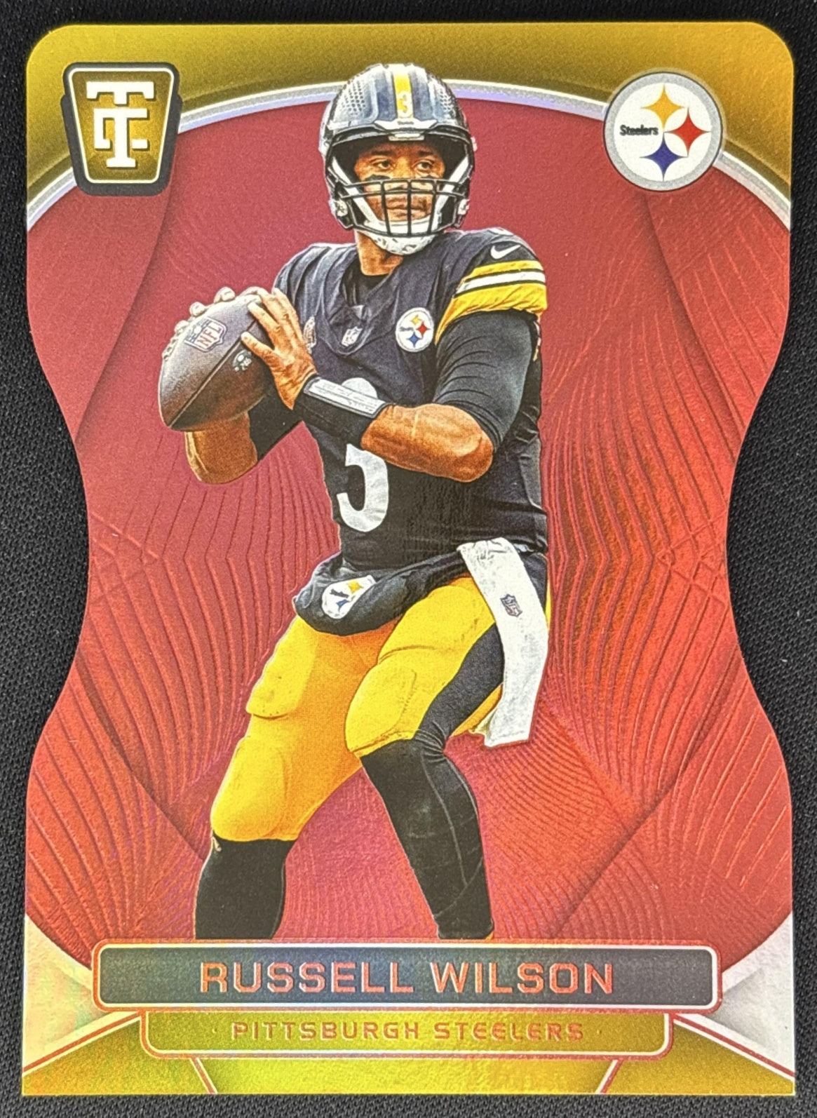 Russell Wilson 2024 Totally Certified Mirror Platinum Red Die Cut /175 Steelers front