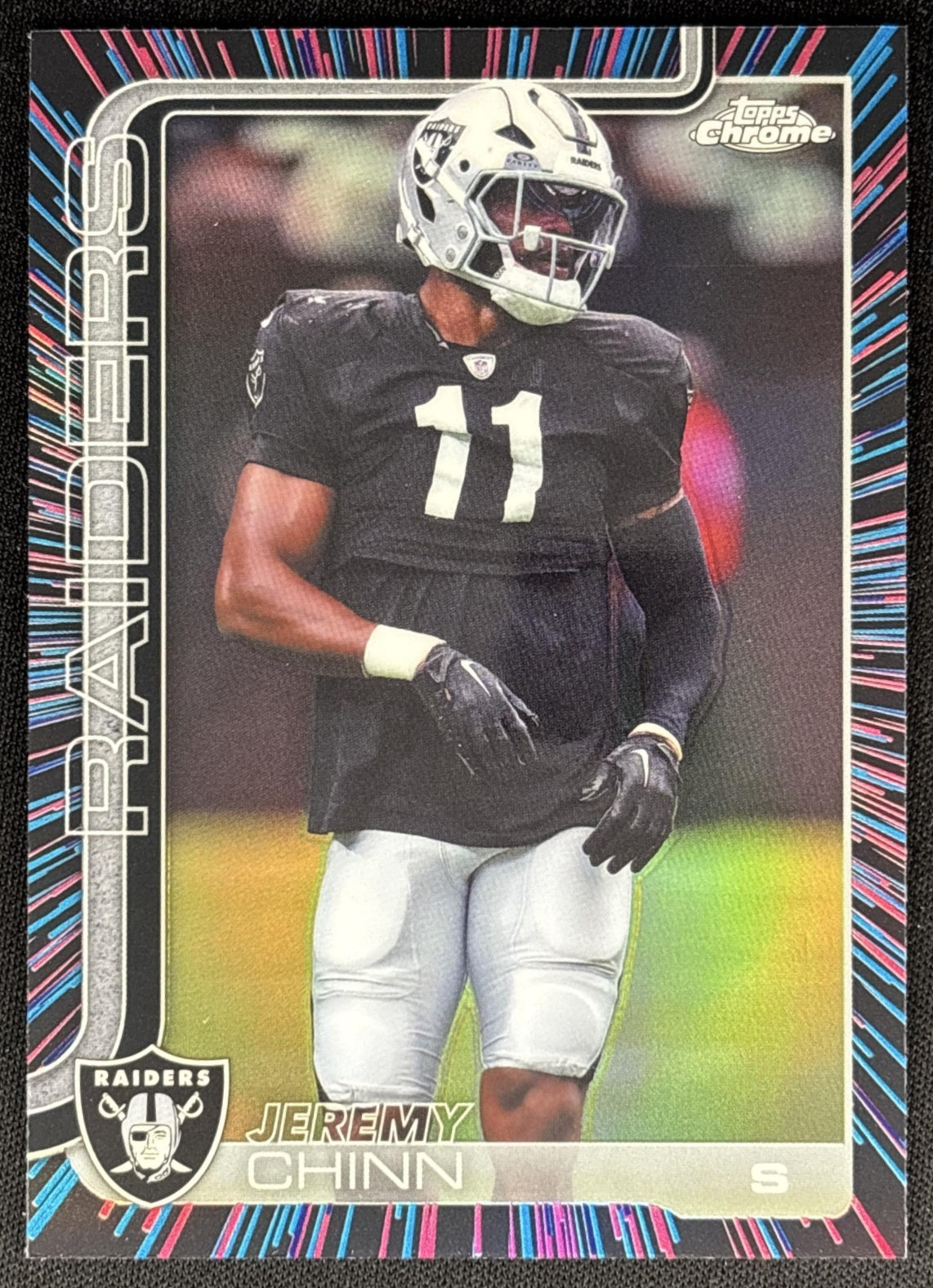 Jeremy Chinn 2025 Topps Chrome Neon Pulse Refractor Raiders Default Title Sports Trading Card
