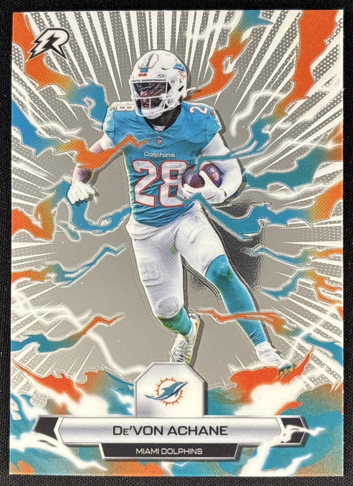 De'Von Achane 2025 Topps Resurgence Dolphins Miami Dolphins front