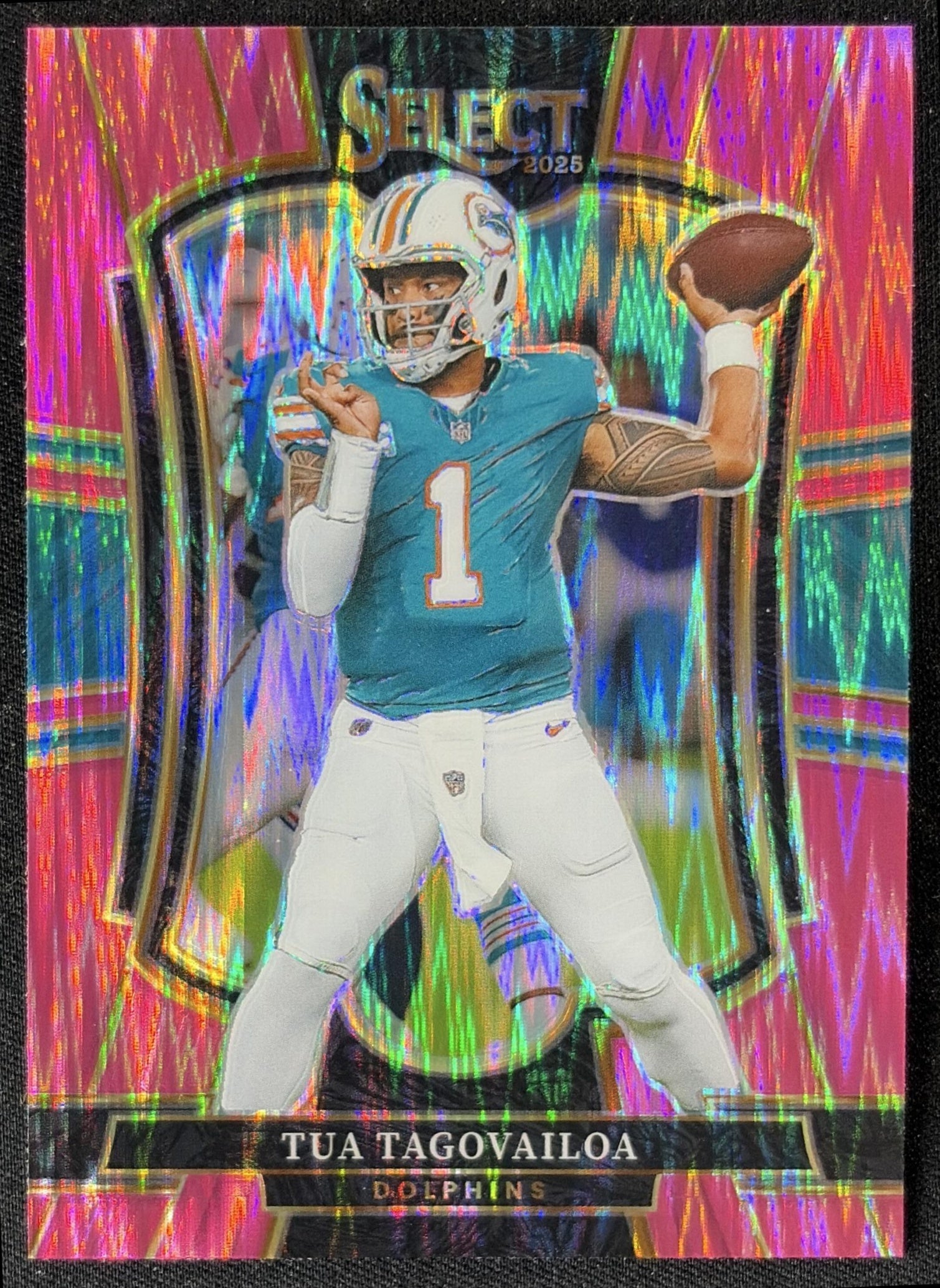 Tua Tagovailoa 2025 Panini Select Premier Level Pink Prizm Shock Dolphins front