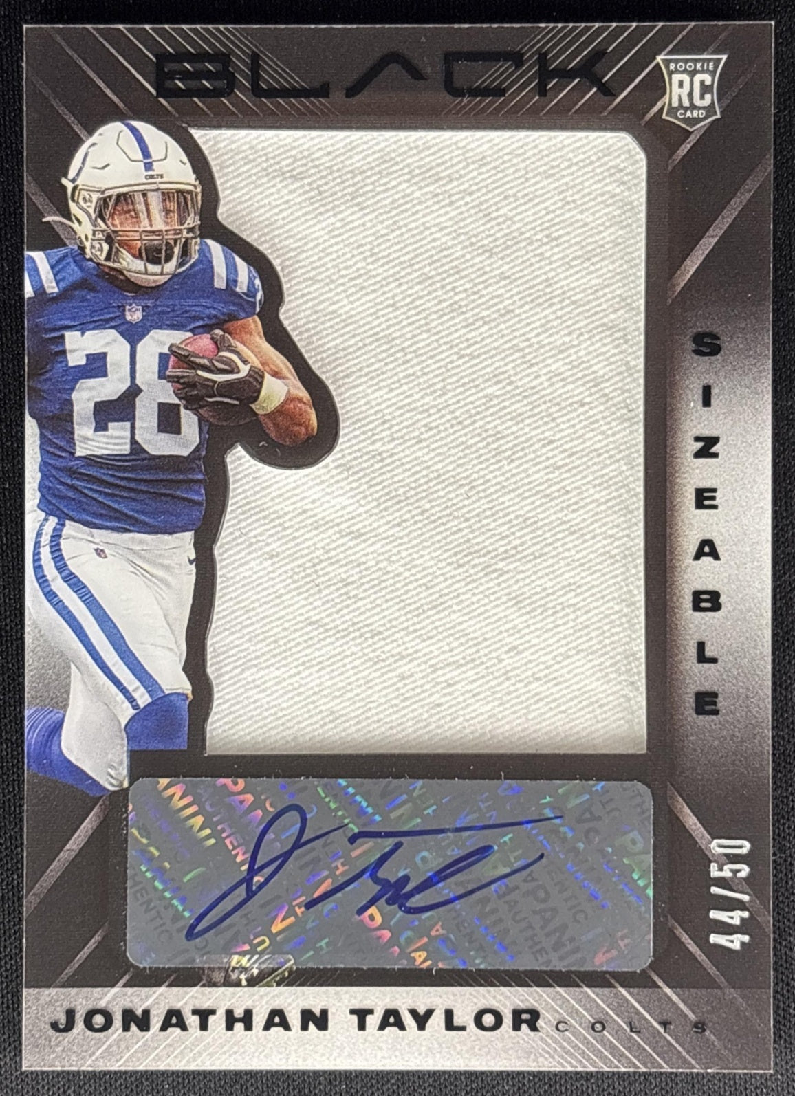 Jonathan Taylor 2020 Panini Black Sizeable Signatures Rookie Jersey /50 Colts Default Title Sports Trading Cards
