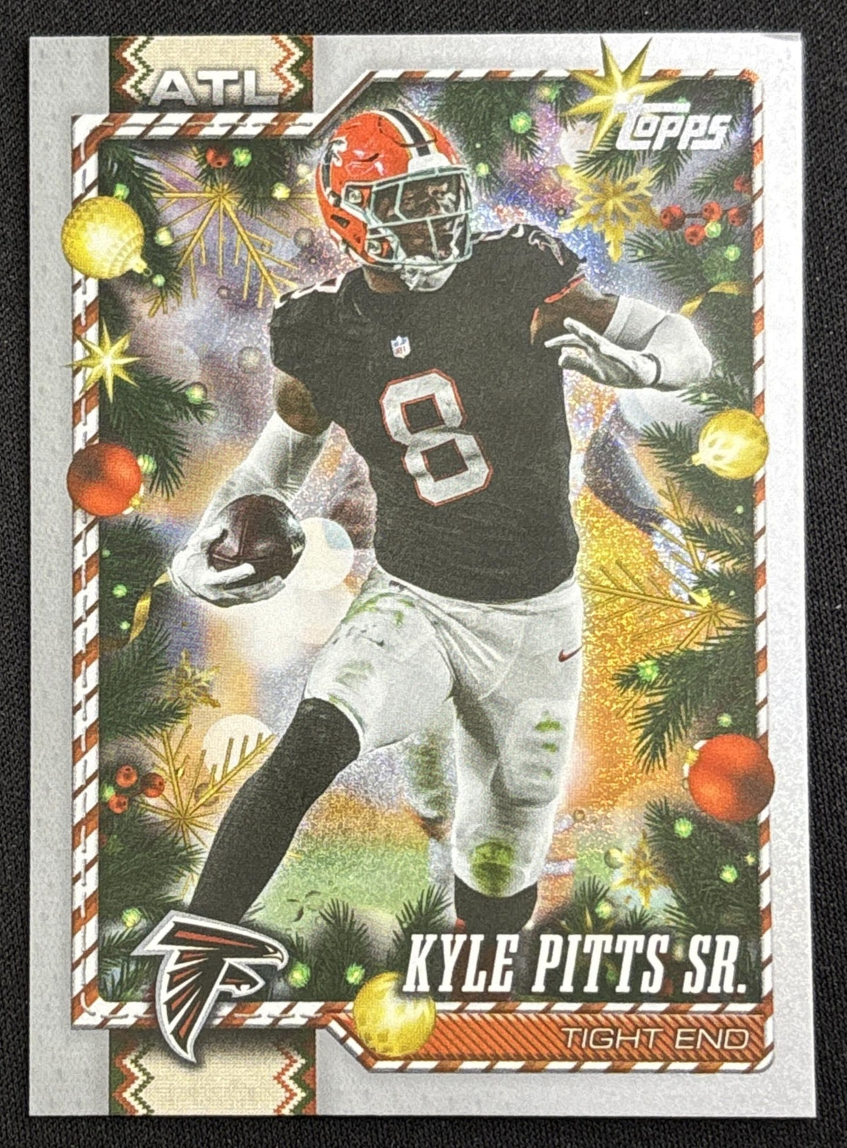 Kyle Pitts Sr. 2026 Topps Holiday Glitter Falcons | Atlanta Falcons