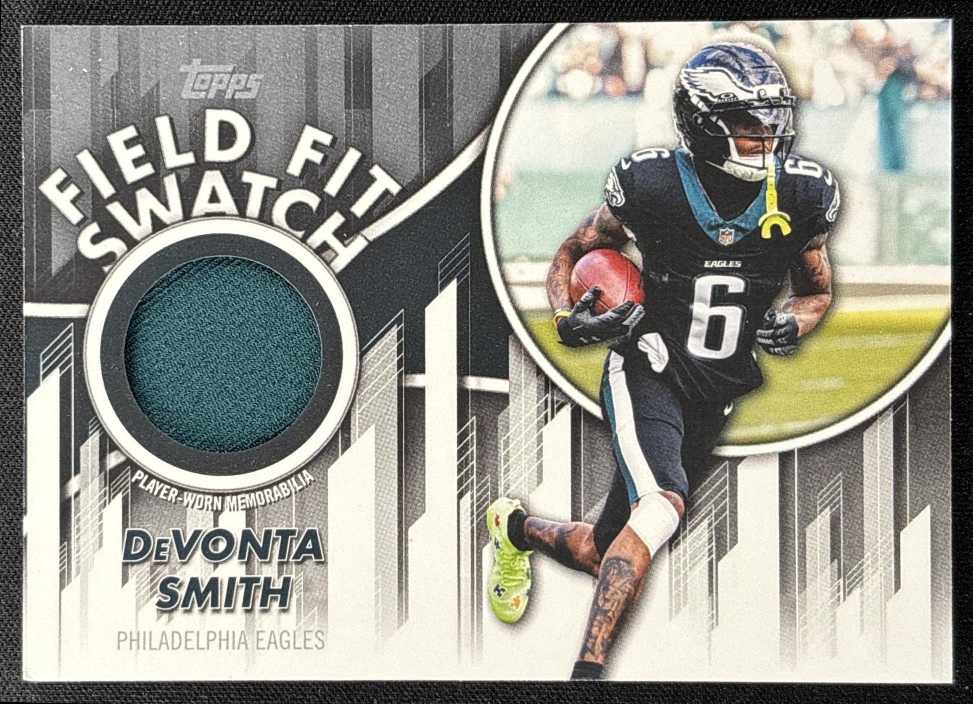 DeVonta Smith 2026 Topps Field Fit Swatch Collection Eagles