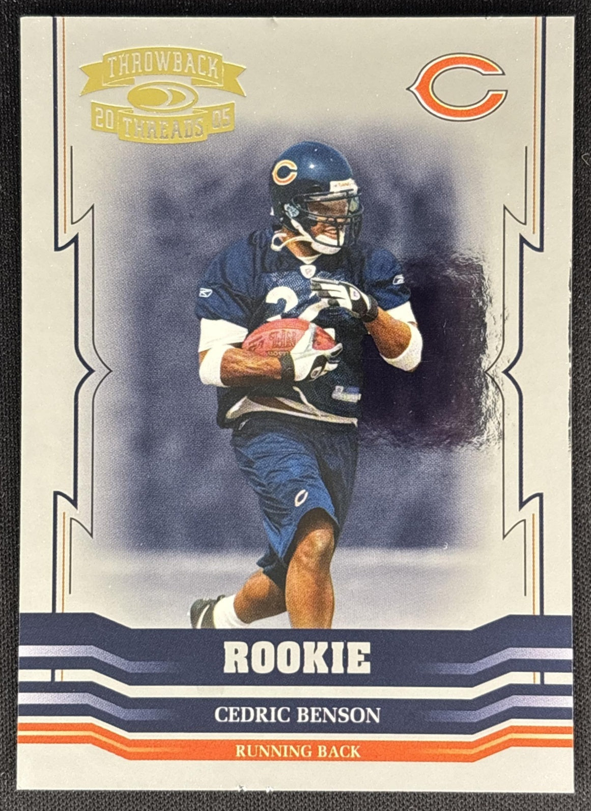 Cedric Benson 2005 Donruss Throwback Threads Retail Foil Rookies /999 Bears front