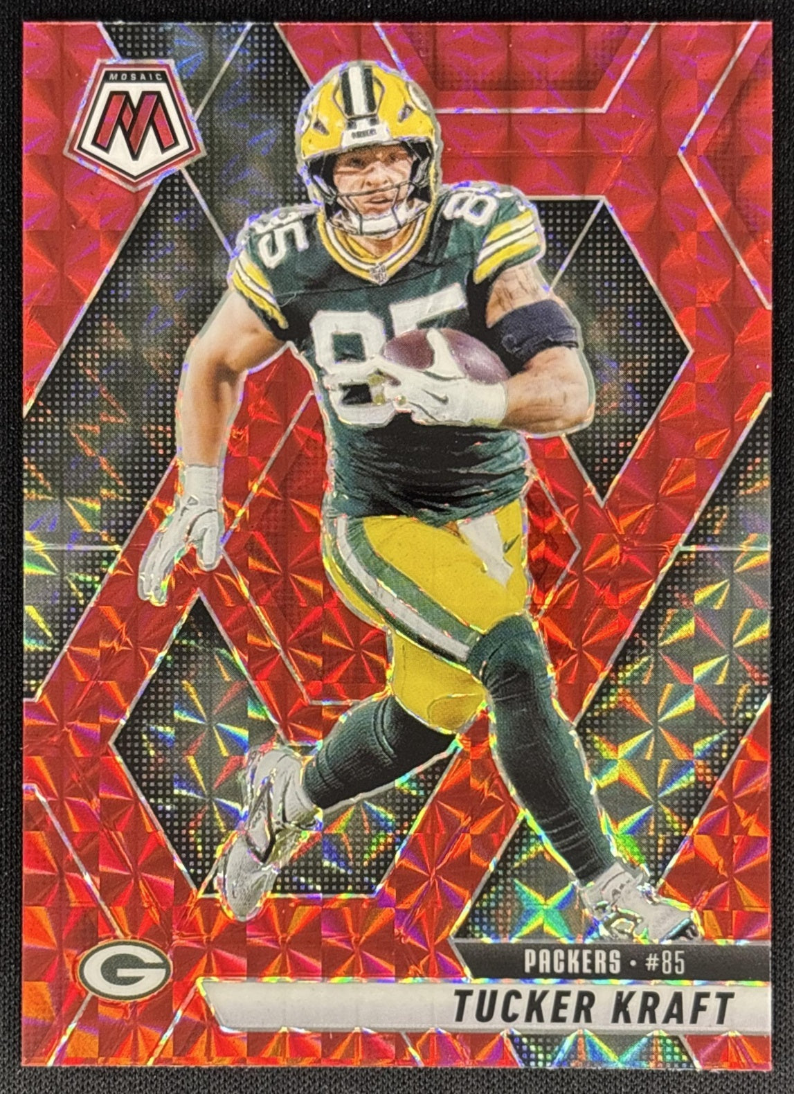 Tucker Kraft 2025 Panini Mosaic Red Prizm Packers Sports Trading Card