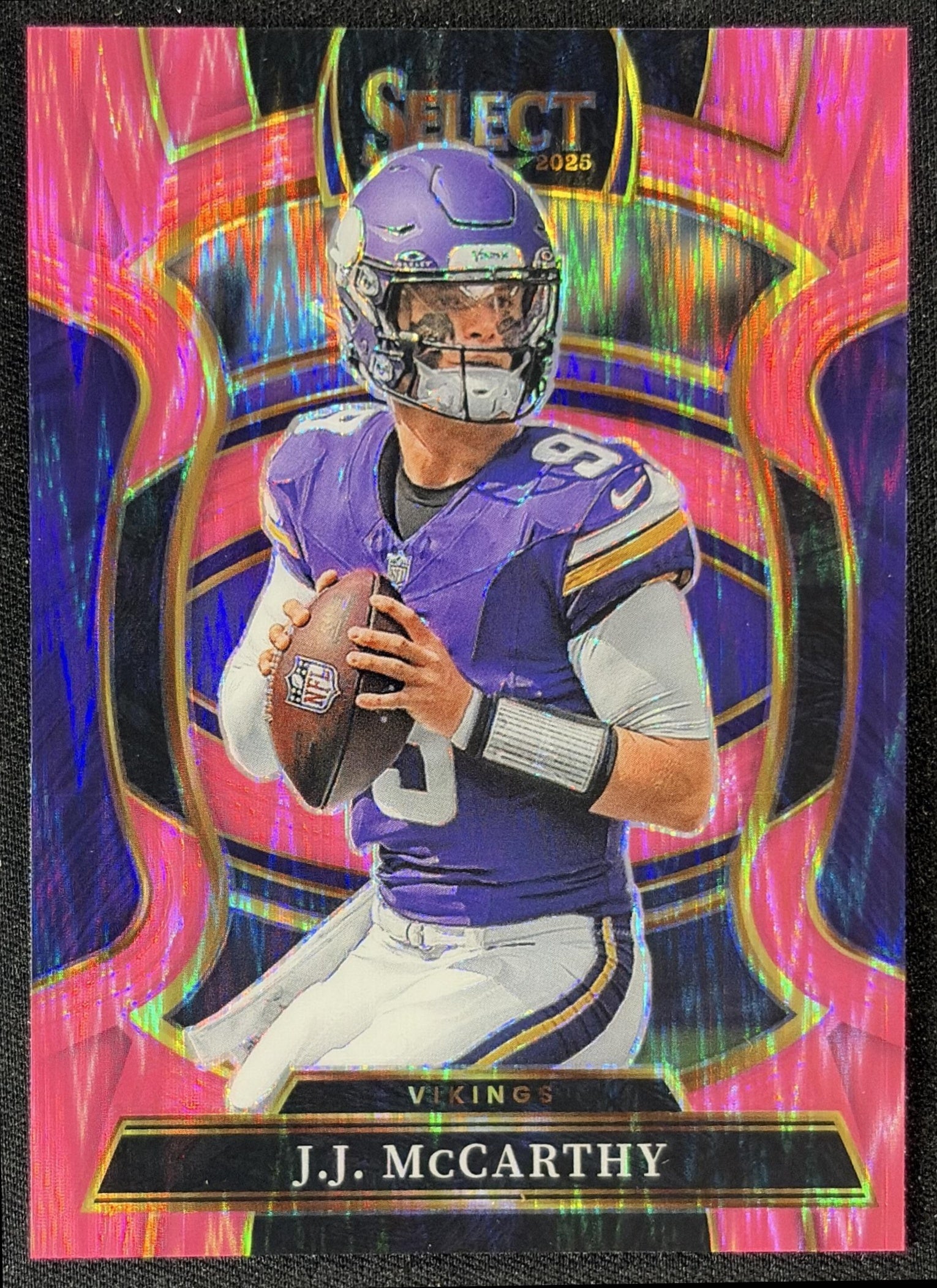 J.J. McCarthy 2025 Panini Select Concourse Pink Prizm Shock Vikings