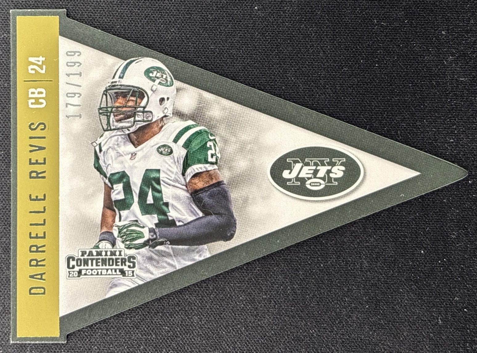 Darrelle Revis 2015 Panini Contenders Pennants Gold /199 Jets front