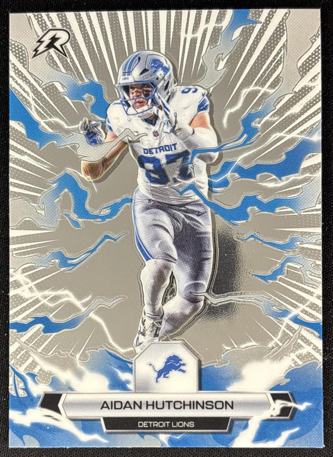 Aidan Hutchinson 2025 Topps Resurgence Lions Detroit Lions front