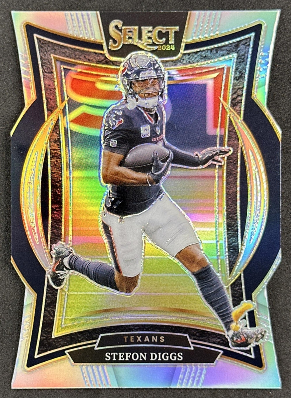 Stefon Diggs 2024 Panini Select Concourse Die-Cut Silver Prizm Patriots Front