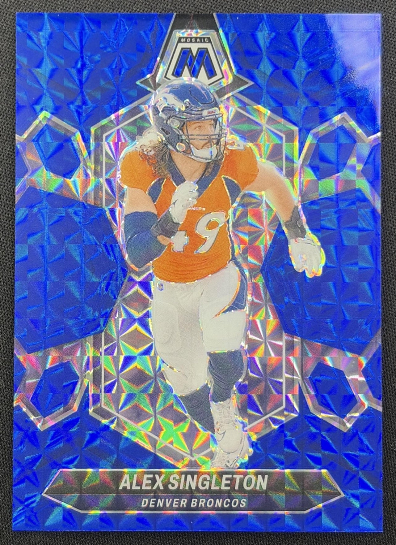 Alex Singleton 2024 Panini Mosaic Blue Prizm /99 Broncos