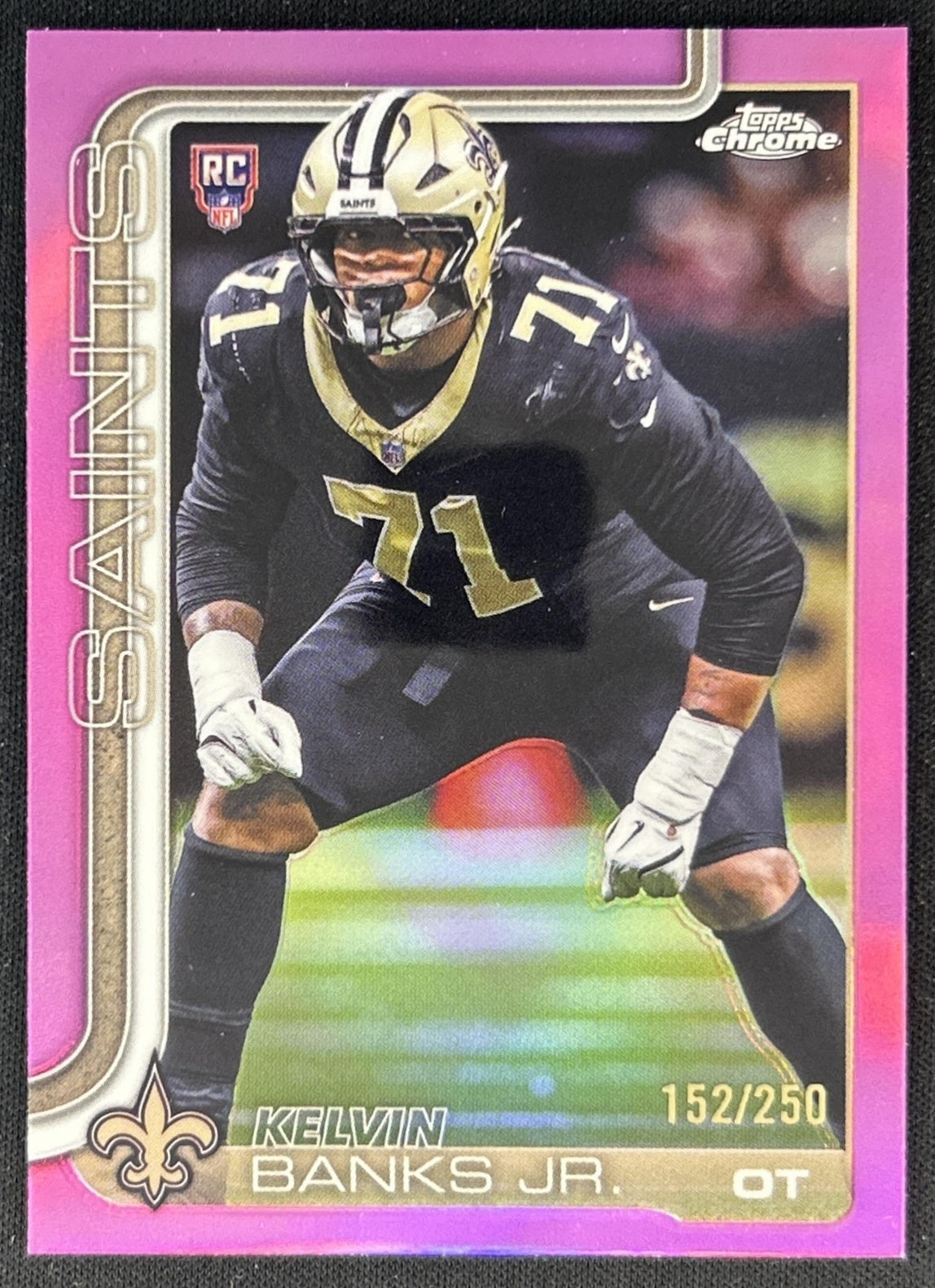 Kelvin Banks Jr. 2025 Topps Chrome Rookie Pink Refractor /250 Saints front