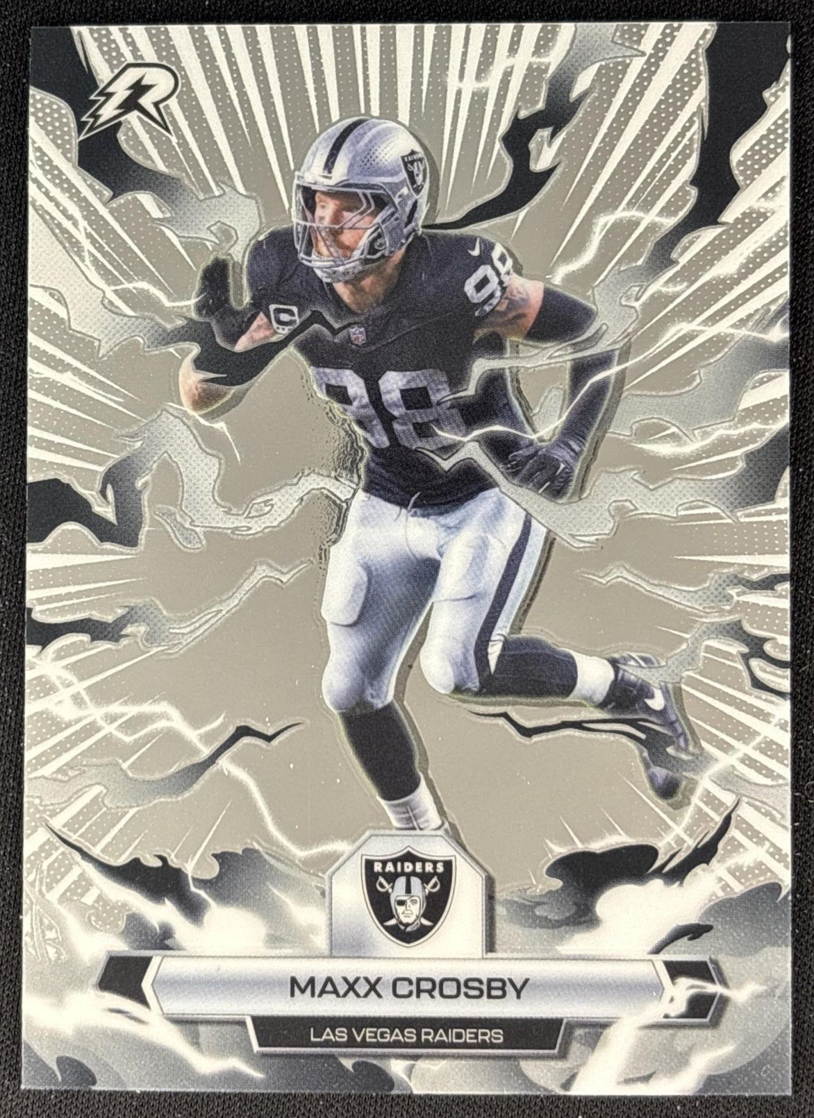 Maxx Crosby 2025 Topps Resurgence Raiders Las Vegas Raiders front
