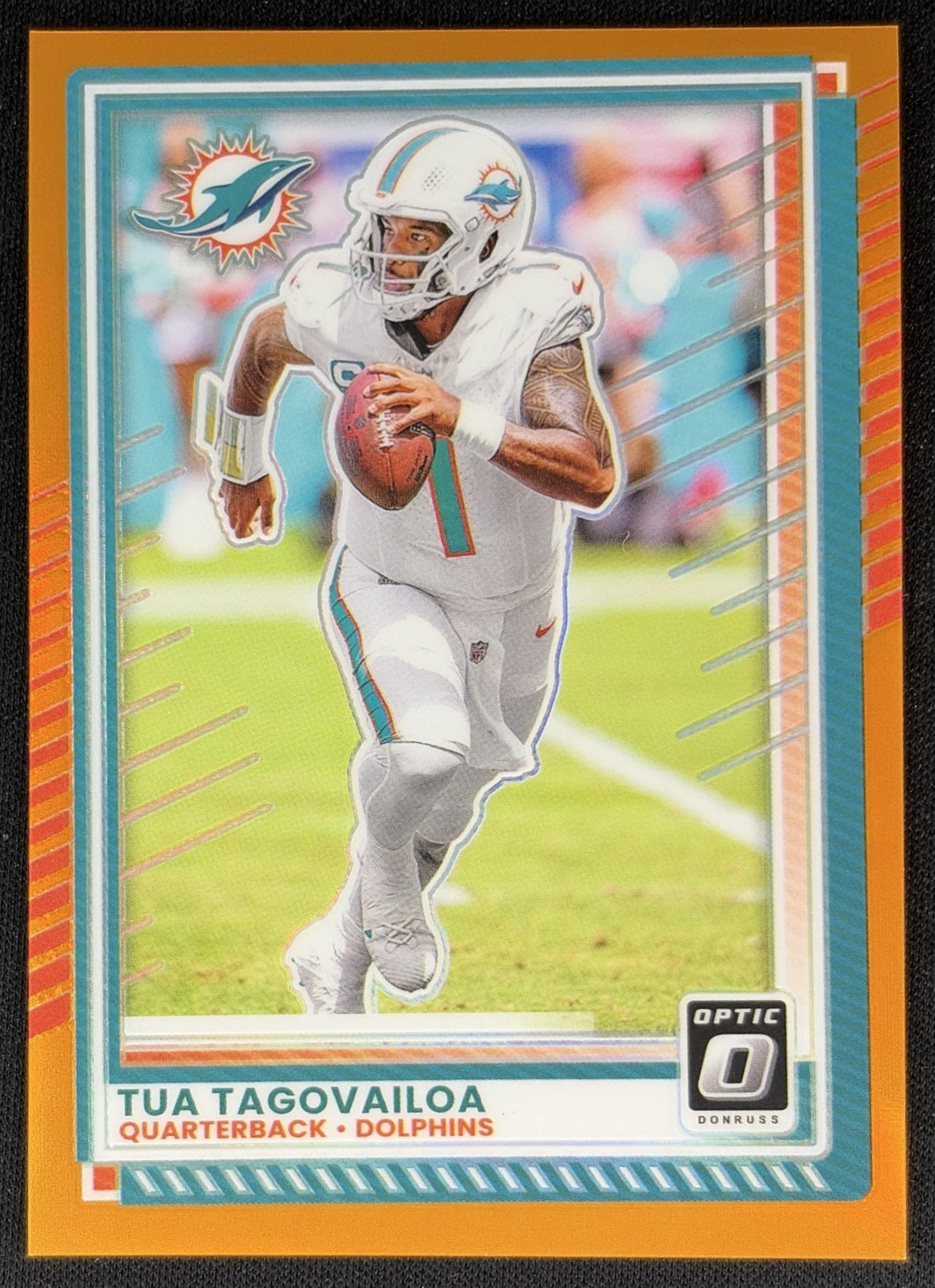 Tua Tagovailoa 2025 Panini Donruss Optic Orange Prizm /299 Dolphins Sports Trading Cards