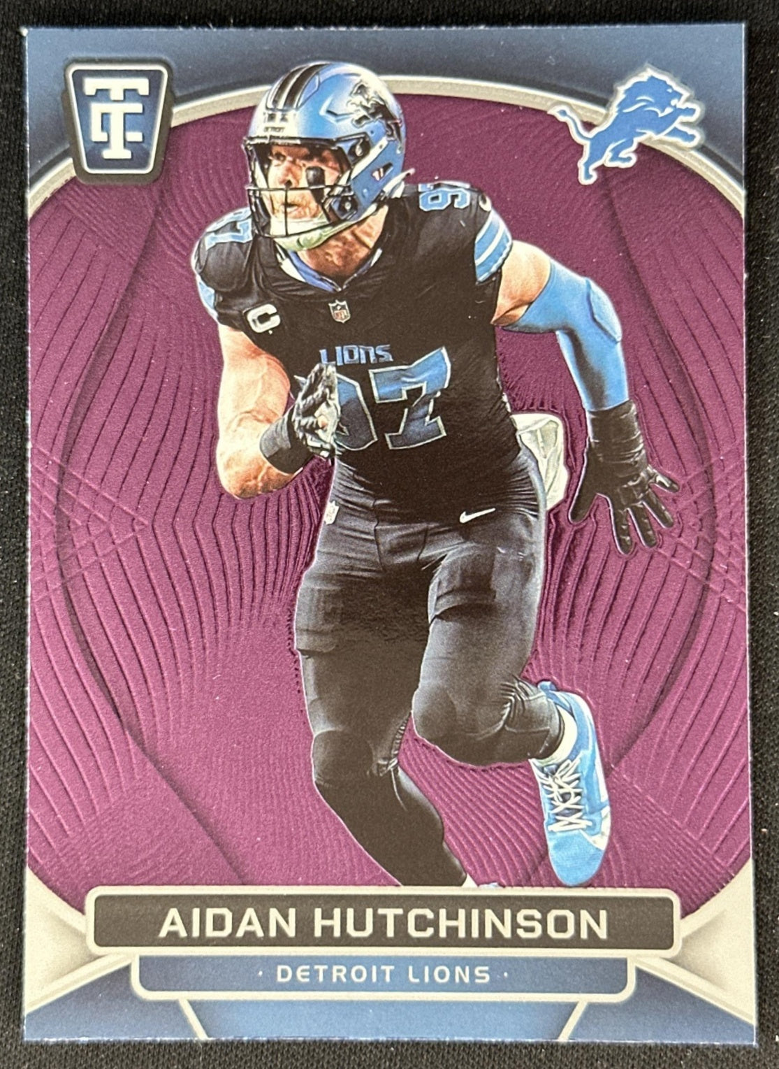Aidan Hutchinson 2024 Panini Totally Certified Marron Lions front