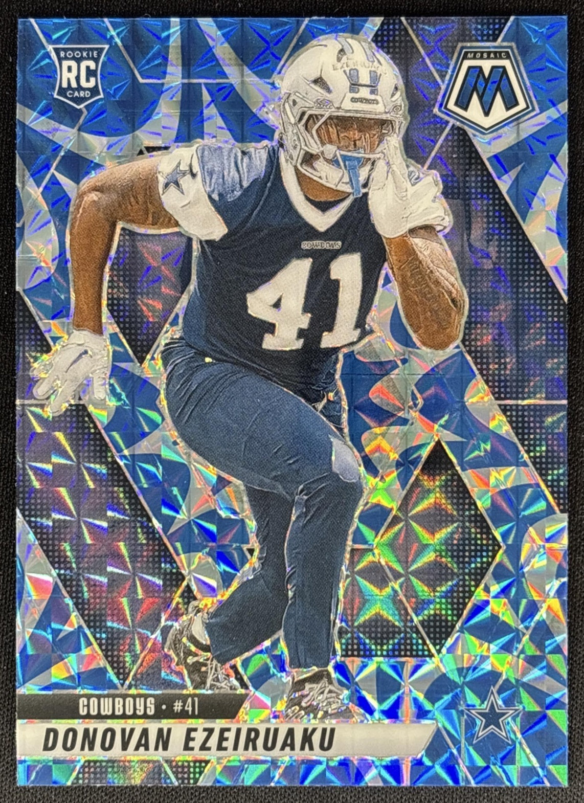 Donovan Ezeiruaku 2025 Panini Mosaic Rookies Reactive Blue Prizm Cowboys Sports Trading Cards