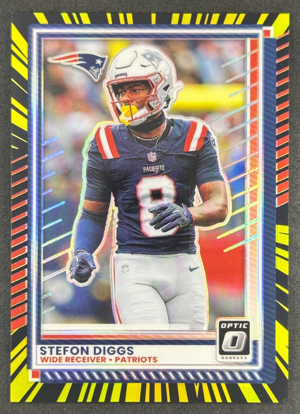 Stefon Diggs 2025 Panini Donruss Optic Electricity Prizm /75 Patriots front