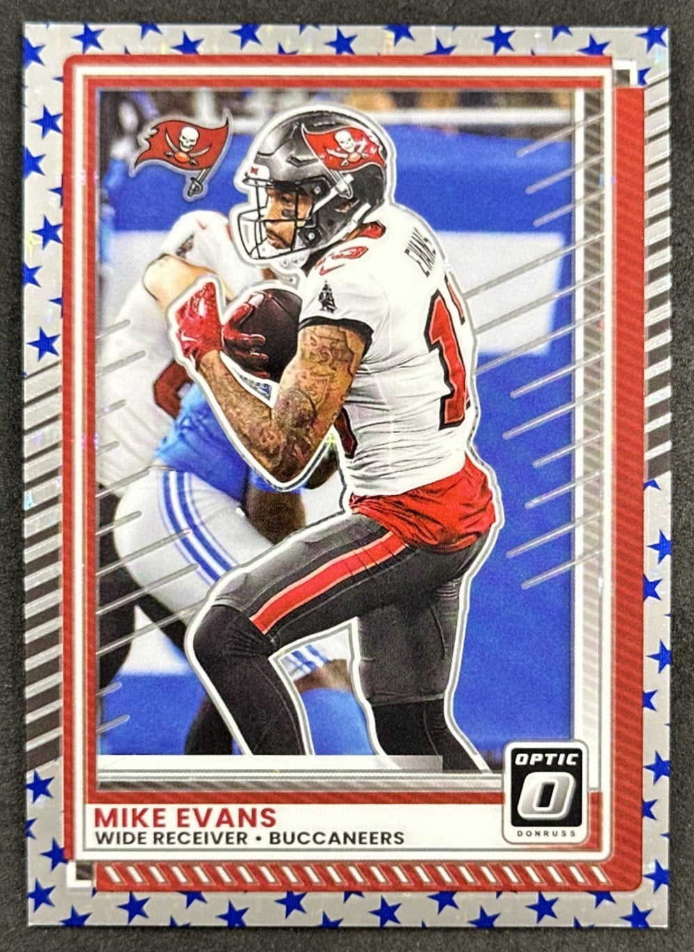 Mike Evans 2025 Panini Donruss Optic Stars Prizm Buccaneers front