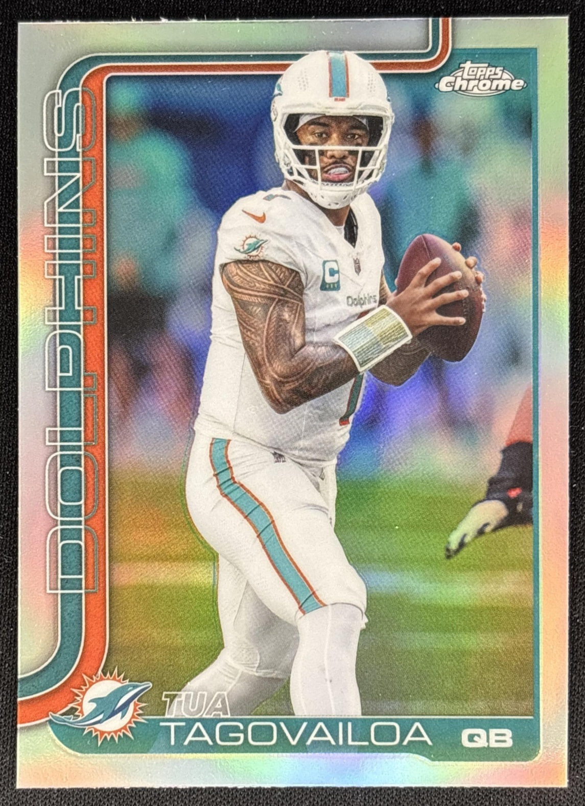 Tua Tagovailoa 2025 Topps Chrome Refractor Dolphins Default Title Sports Trading Cards
