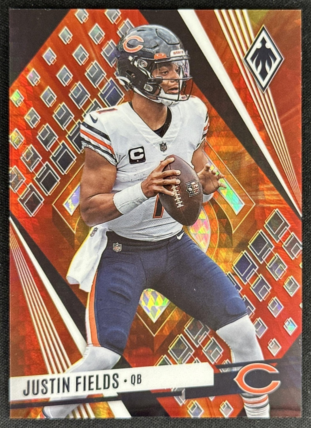 Justin Fields 2023 Panini Phoenix Fire Burst /340 Bears