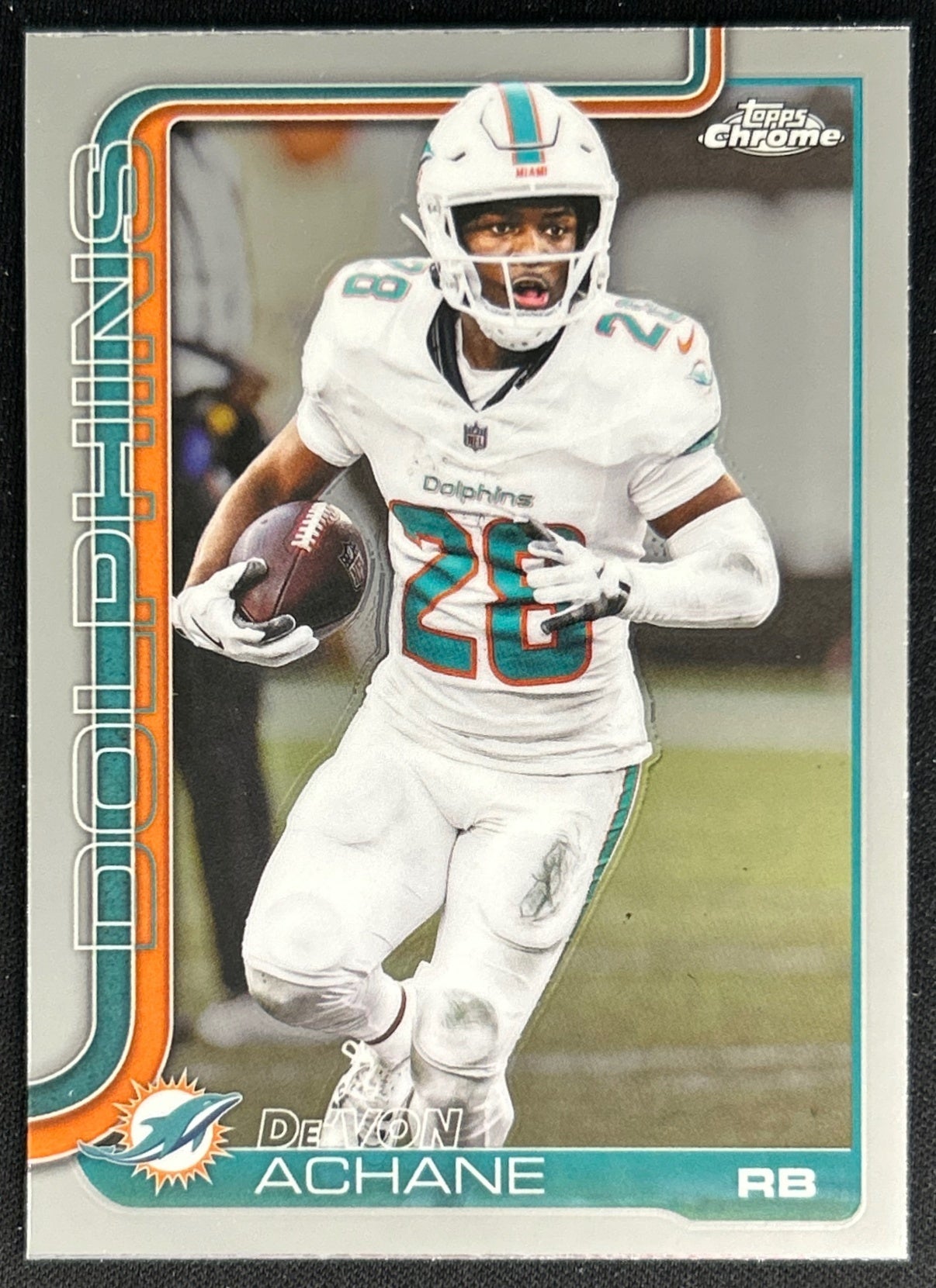 De'Von Achane 2025 Topps Chrome Dolphins Default Title Sports Trading Cards