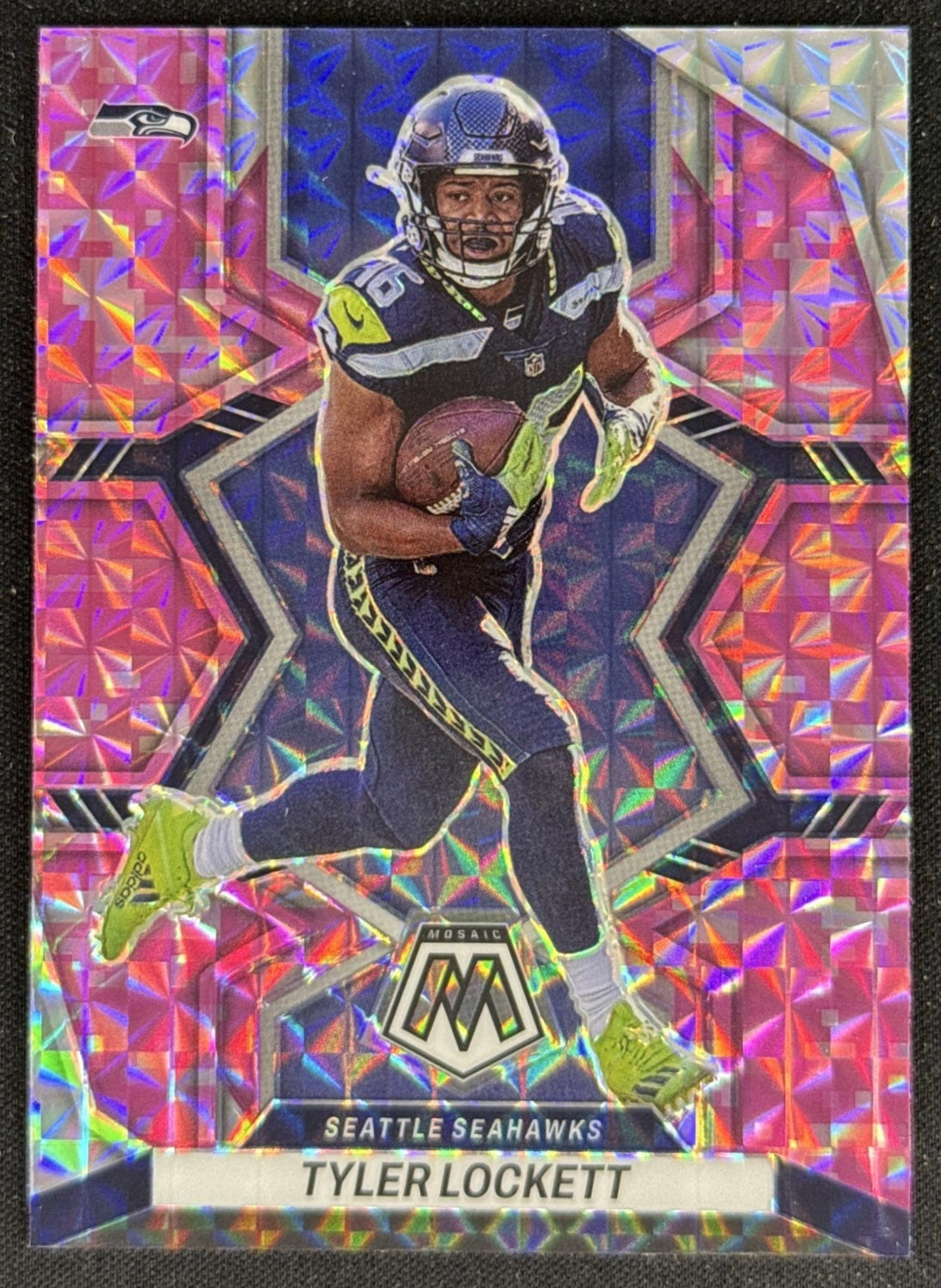 Tyler Lockett 2022 Panini Mosaic Camo Pink Seahawks Default Title Sports Trading Card