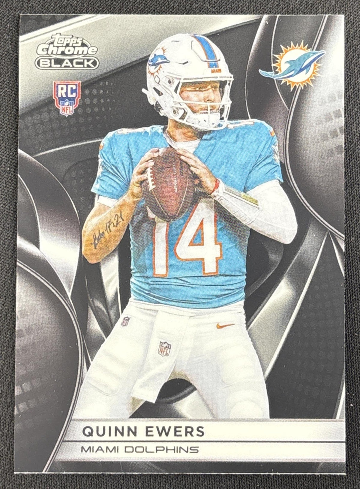 Quinn Ewers 2025 Topps Chrome Black Dolphins