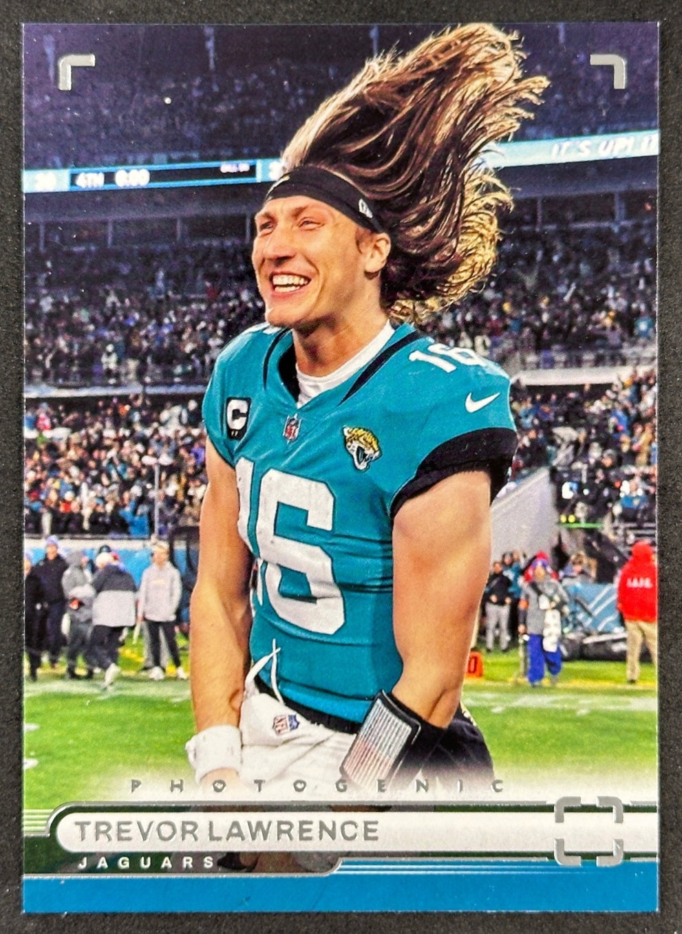 Trevor Lawrence 2022 Chronicles Photogenic Jaguars Sports Trading Card