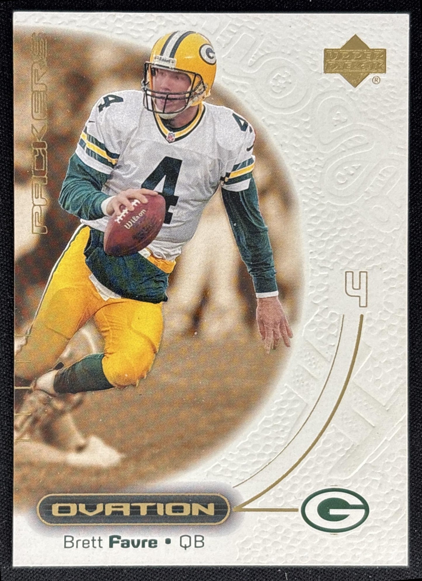 Brett Favre 2000 Upper Deck Ovation Packers front