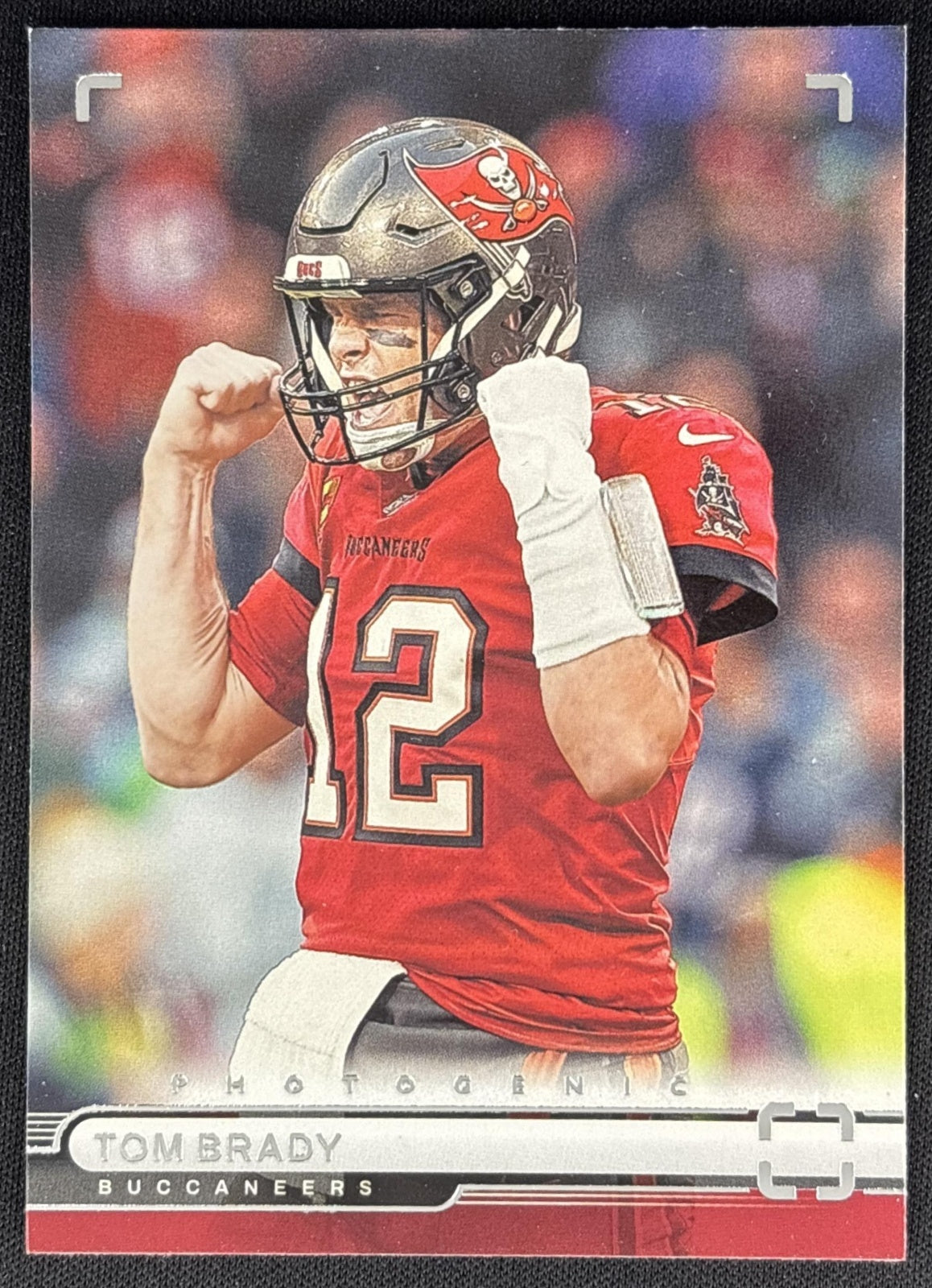 Tom Brady 2022 Panini Chronicles Photogenic Buccaneers Sports Trading Cards