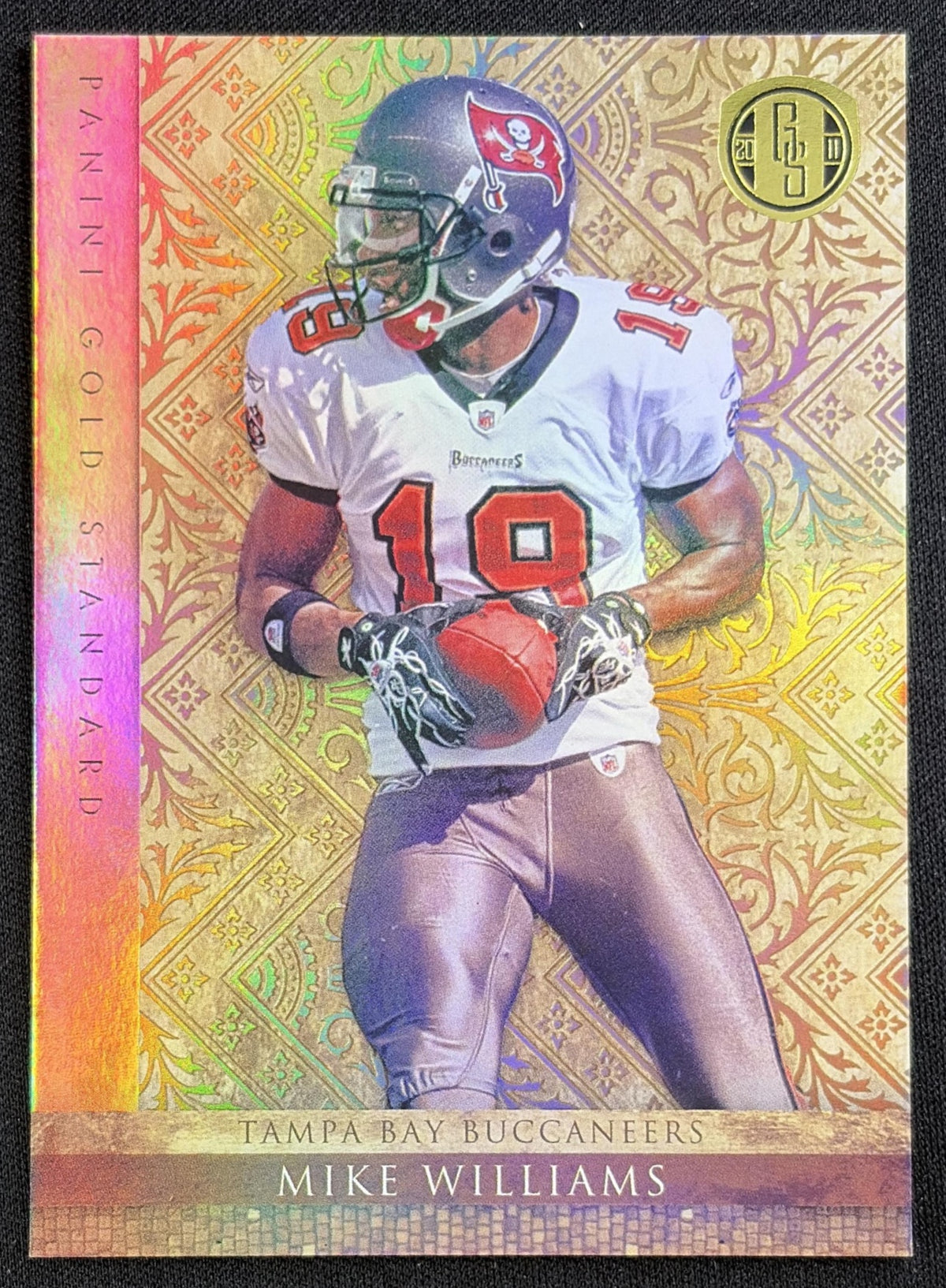 Mike Williams 2011 Panini Gold Standard /299 Buccaneers - Front