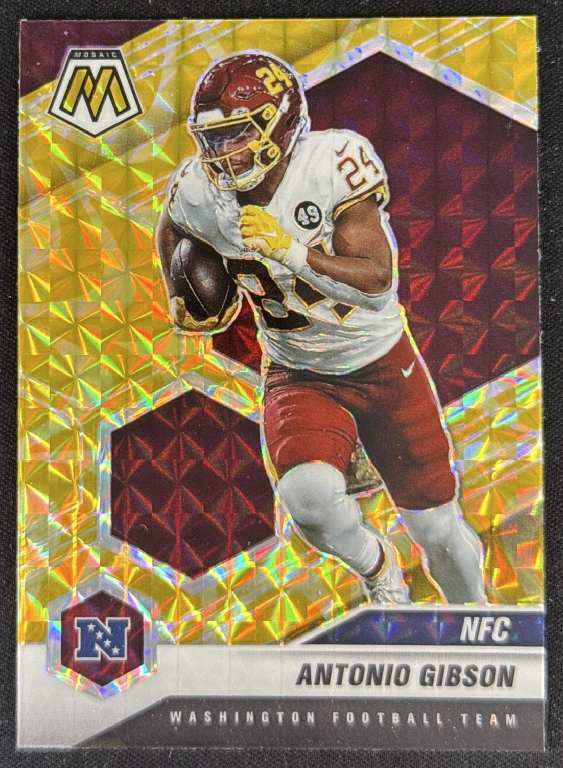 Antonio Gibson 2021 Panini Mosaic Prizm Reactive Yellow Commanders Default Title Sports Trading Card