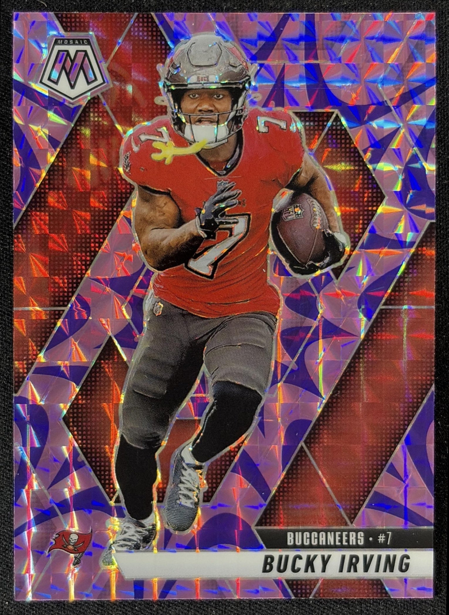 Bucky Irving 2025 Panini Mosaic Reactive Yellow Prizm Buccaneers