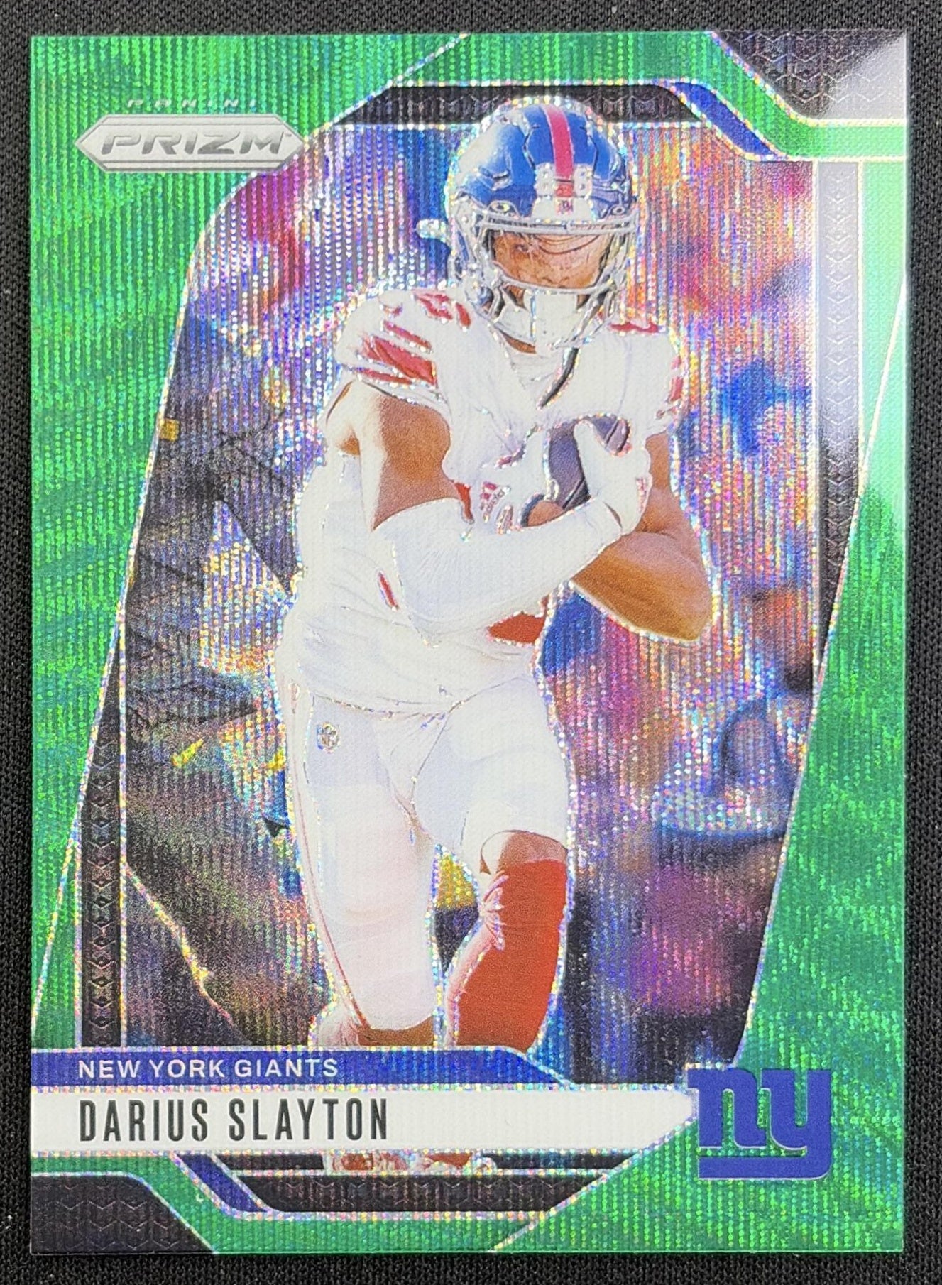 Darius Slayton 2024 Panini Prizm Green Wave Giants front