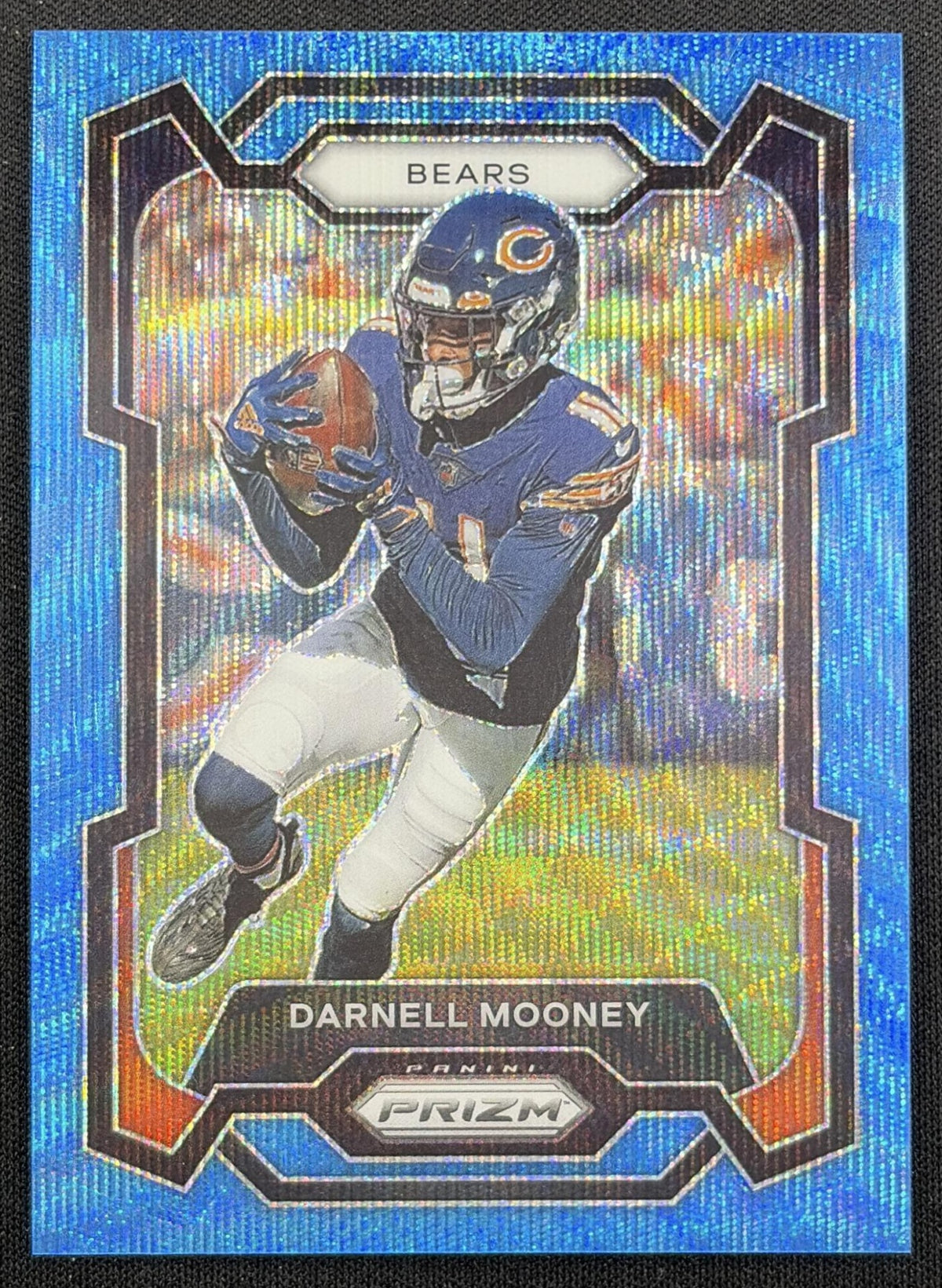 Darnell Mooney 2023 Panini Prizm Blue Wave /199 Bears