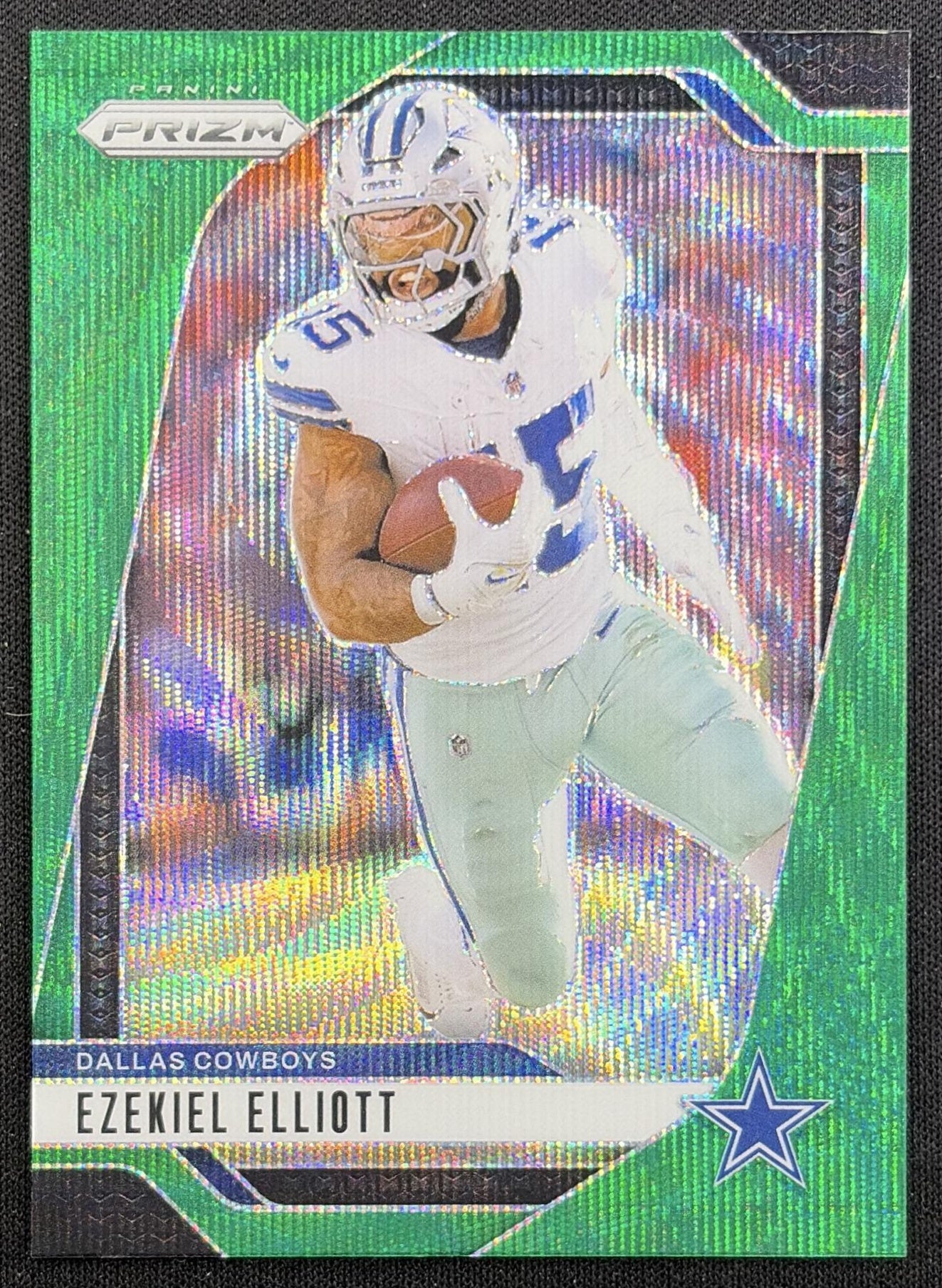 Ezekiel Elliott 2024 Panini Prizm Green Wave Cowboys front