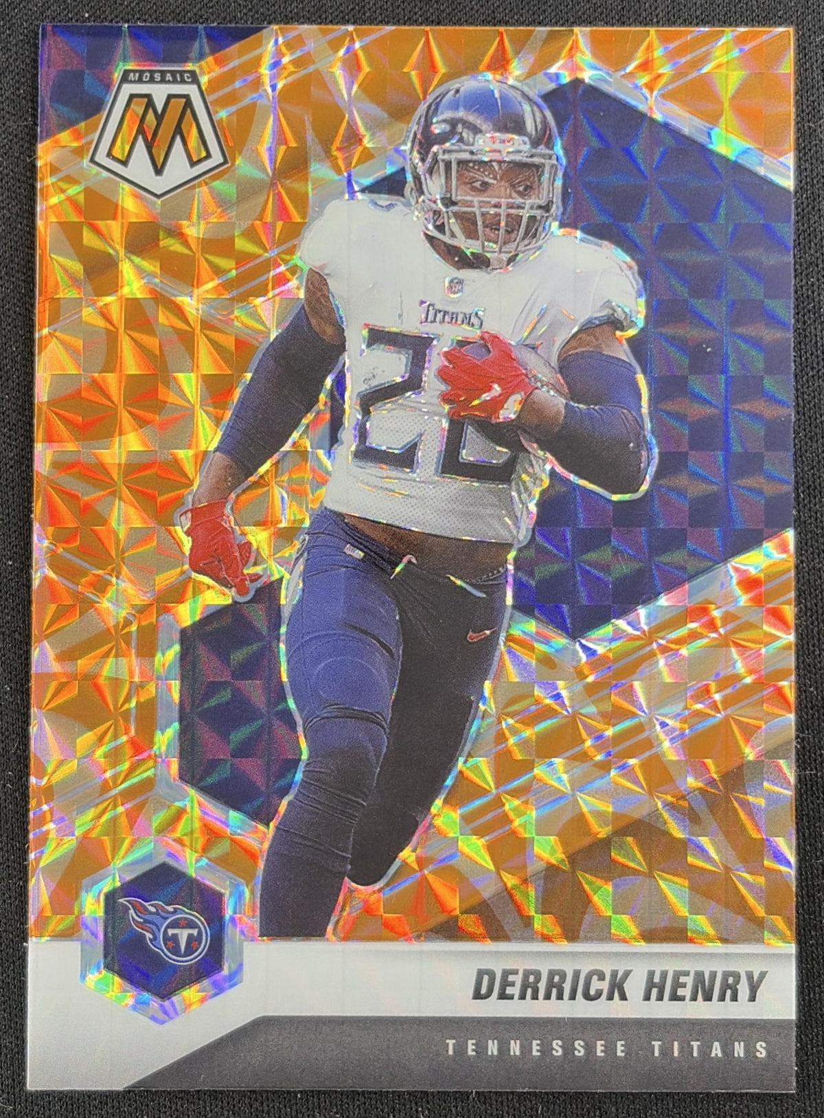 Derrick Henry 2021 Panini Mosaic Prizm Reactive Orange Titans Sports Trading Card