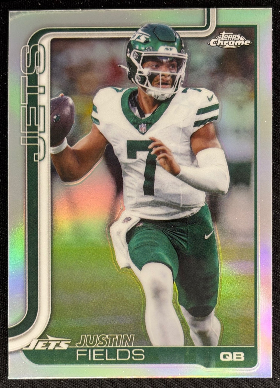Justin Fields 2025 Topps Chrome Refractor Jets Sports Trading Cards