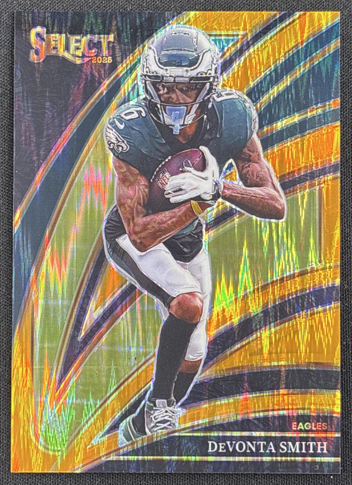 DeVonta Smith 2025 Panini Select Club Level Orange Prizm Shock /399 Eagles