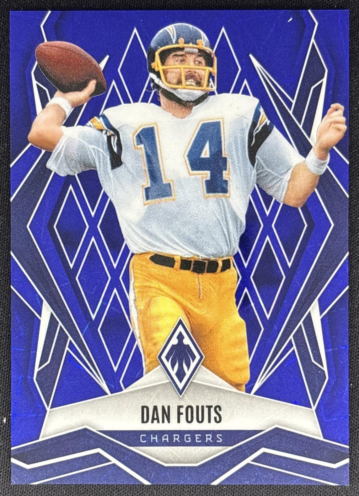 Dan Fouts 2025 Panini Phoenix Pink Seismic Prizm /75 Chargers front
