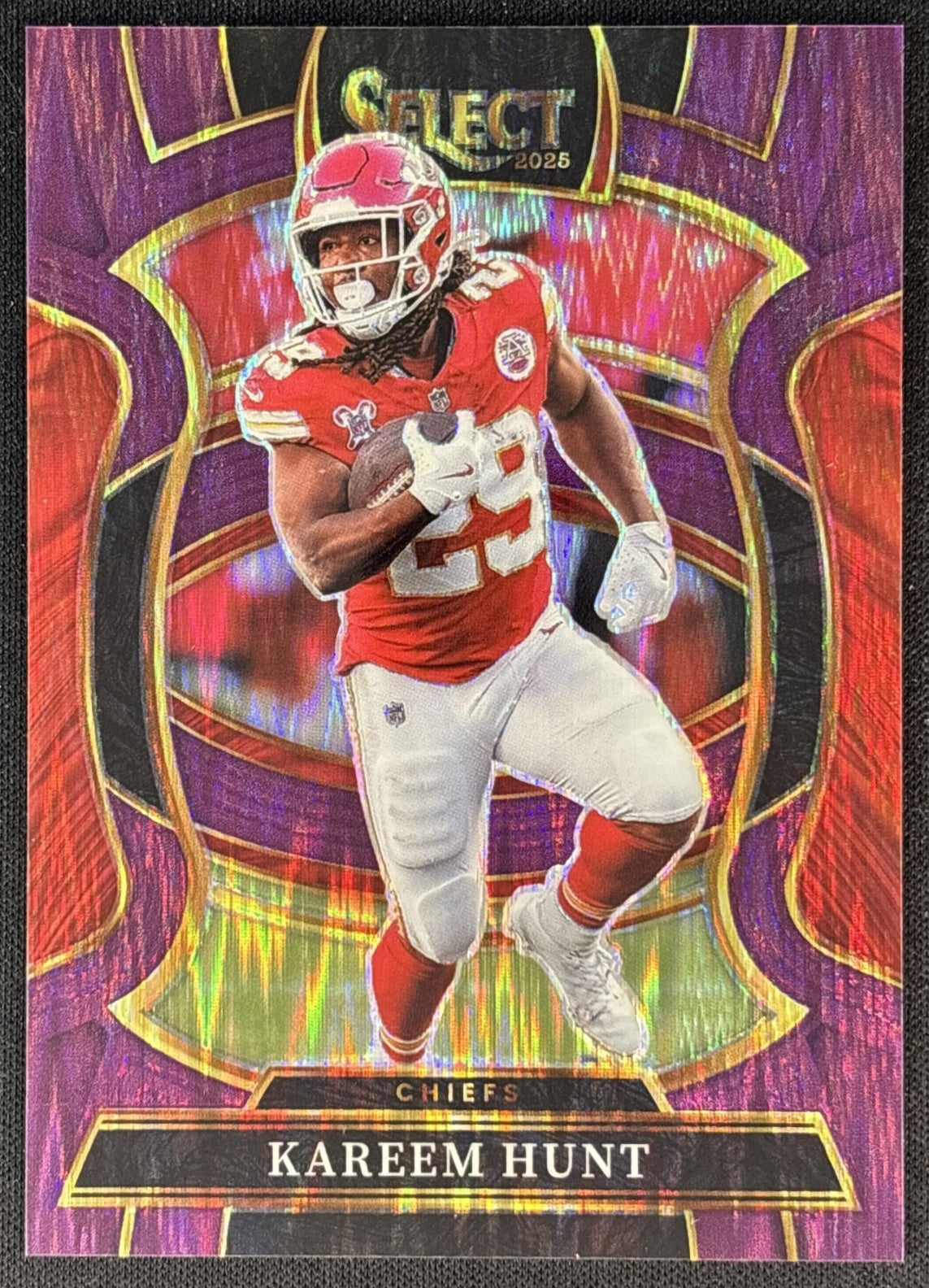 Kareem Hunt 2025 Panini Select Concourse Purple Prizm Shock /699 Chiefs