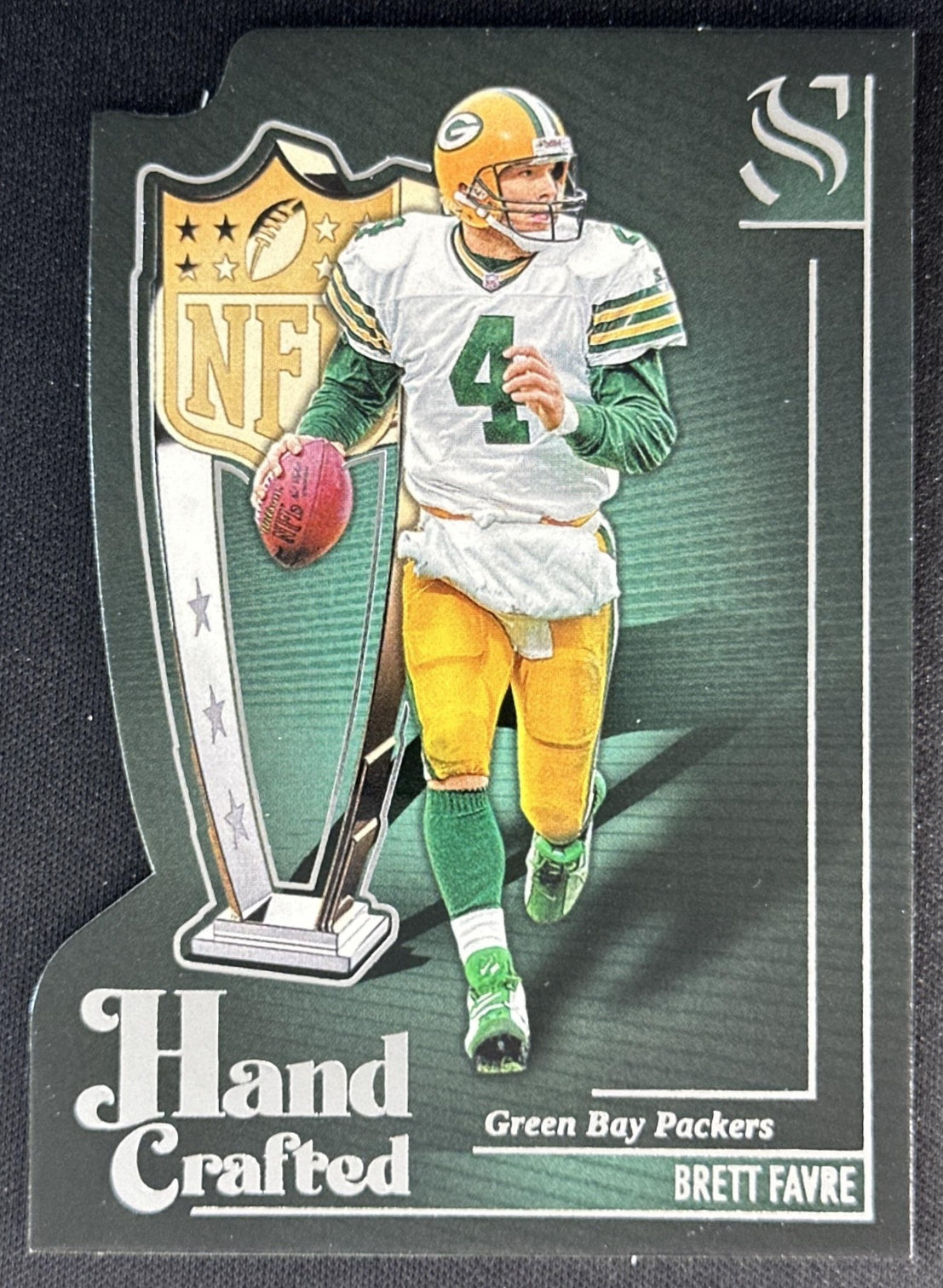 Brett Favre 2025 Panini Silhouette Hand Crafted MVP Packers