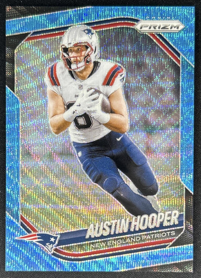 Austin Hooper 2025 Panini Prizm Blue Wave /230 Patriots front