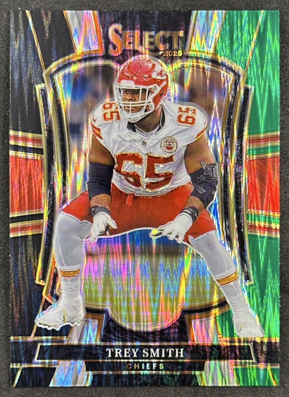 Trey Smith 2025 Panini Select Premier Level Black and Green Prizm Shock Chiefs Front