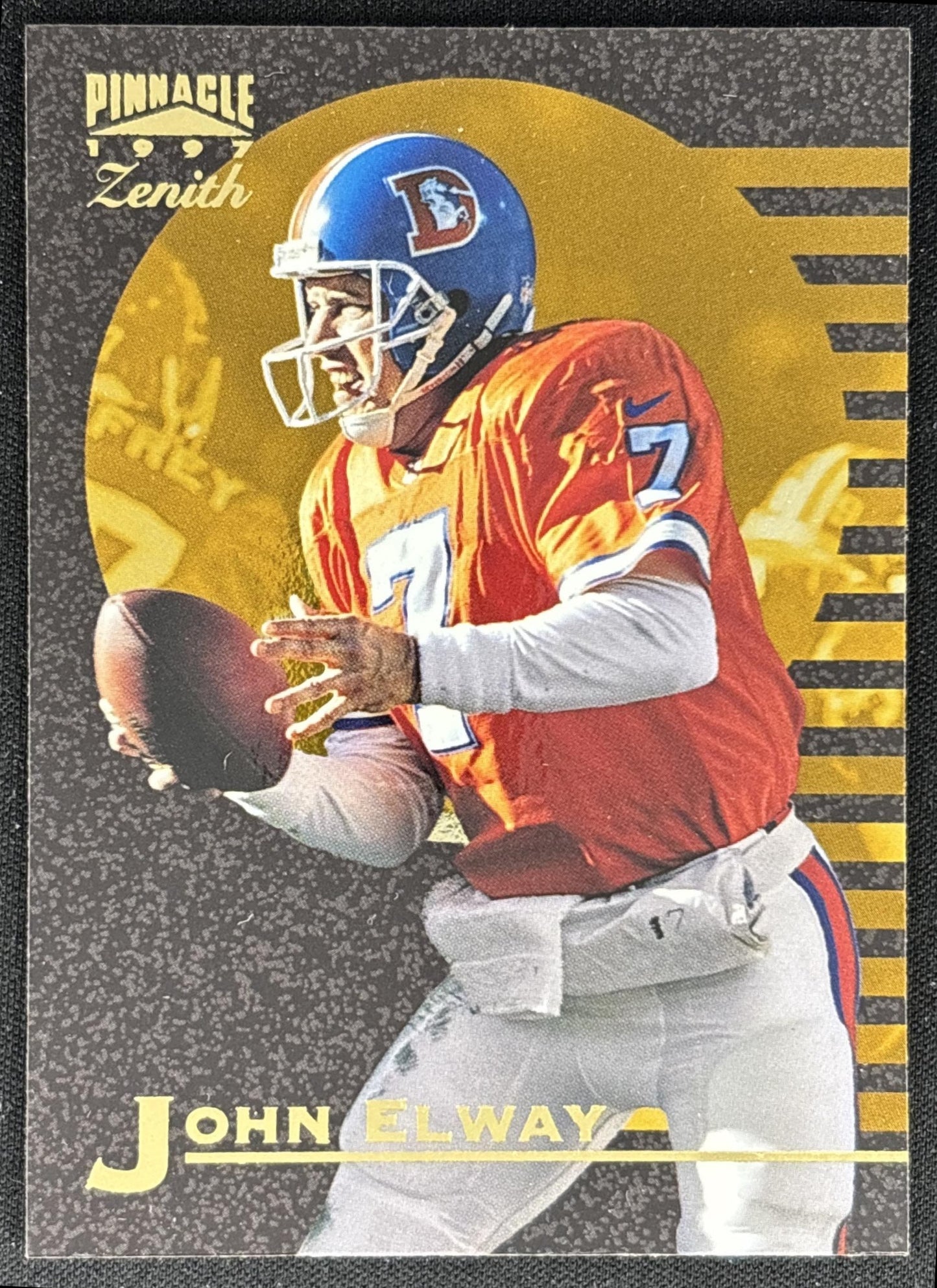 John Elway 1997 Pinnacle Zenith Broncos front