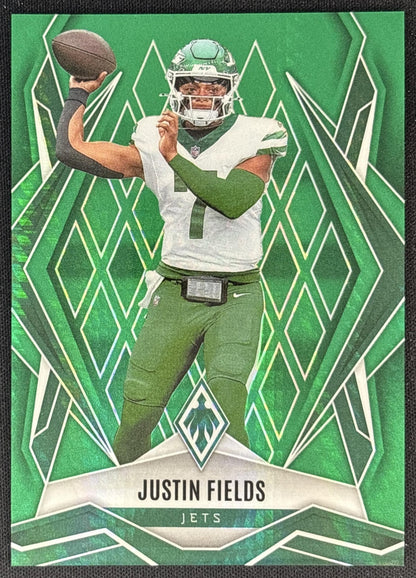Justin Fields 2025 Panini Phoenix Green Hyper Prizm /149 Jets front