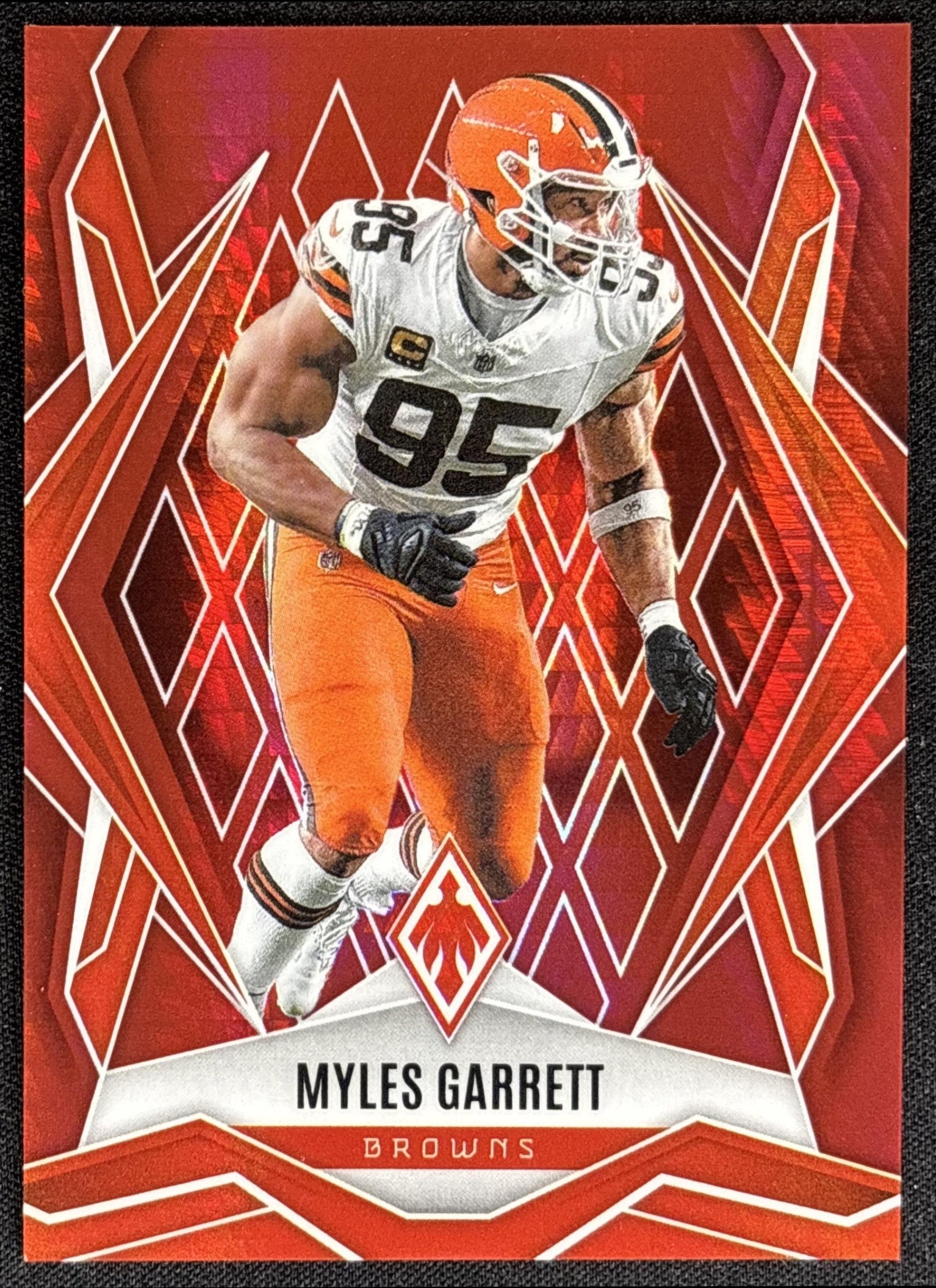 Myles Garrett 2025 Panini Phoenix Red Winter Prizm /399 Browns