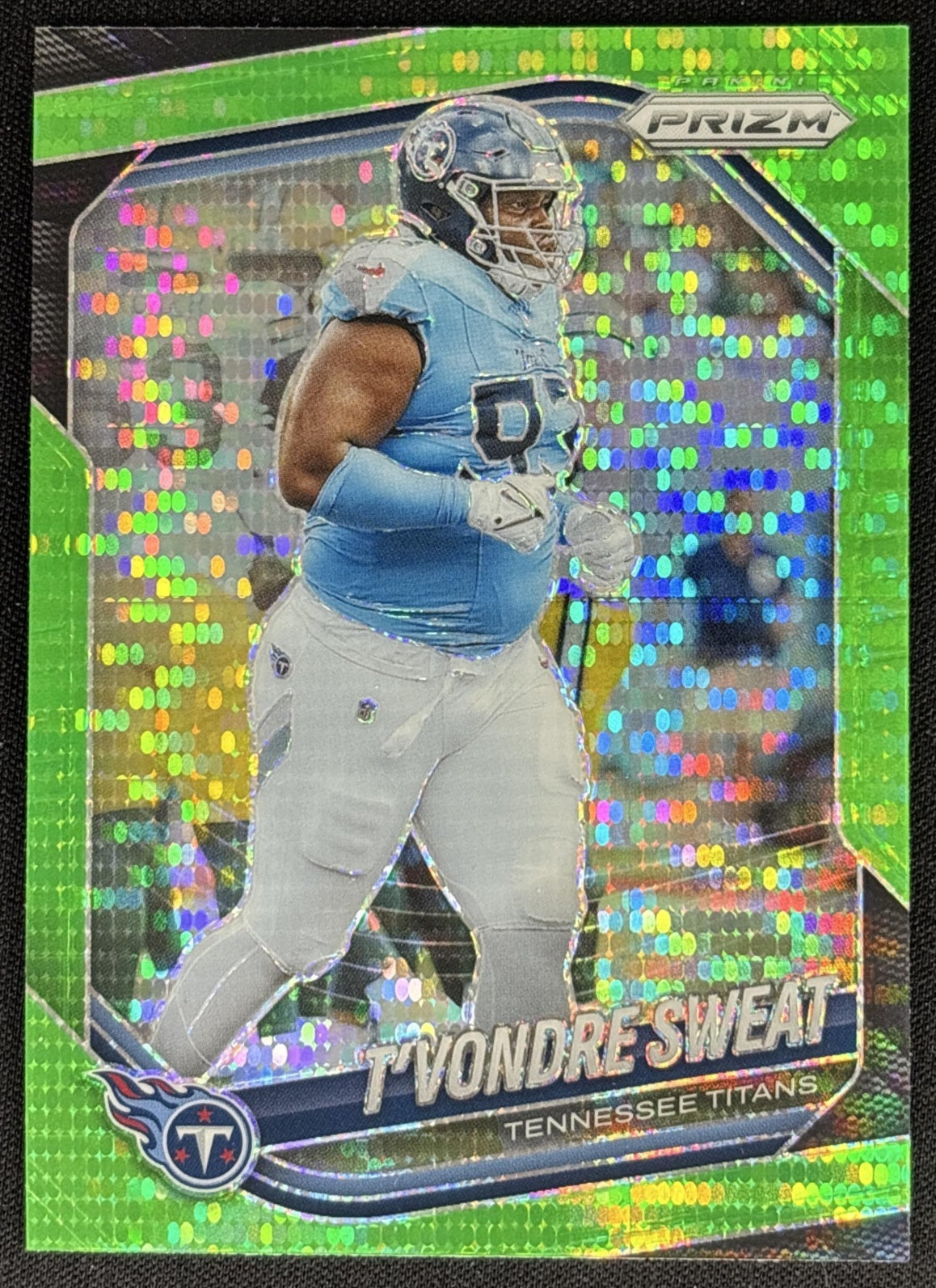 T'Vondre Sweat 2025 Panini Prizm Neon Green Pulsar Titans Sports Trading Card