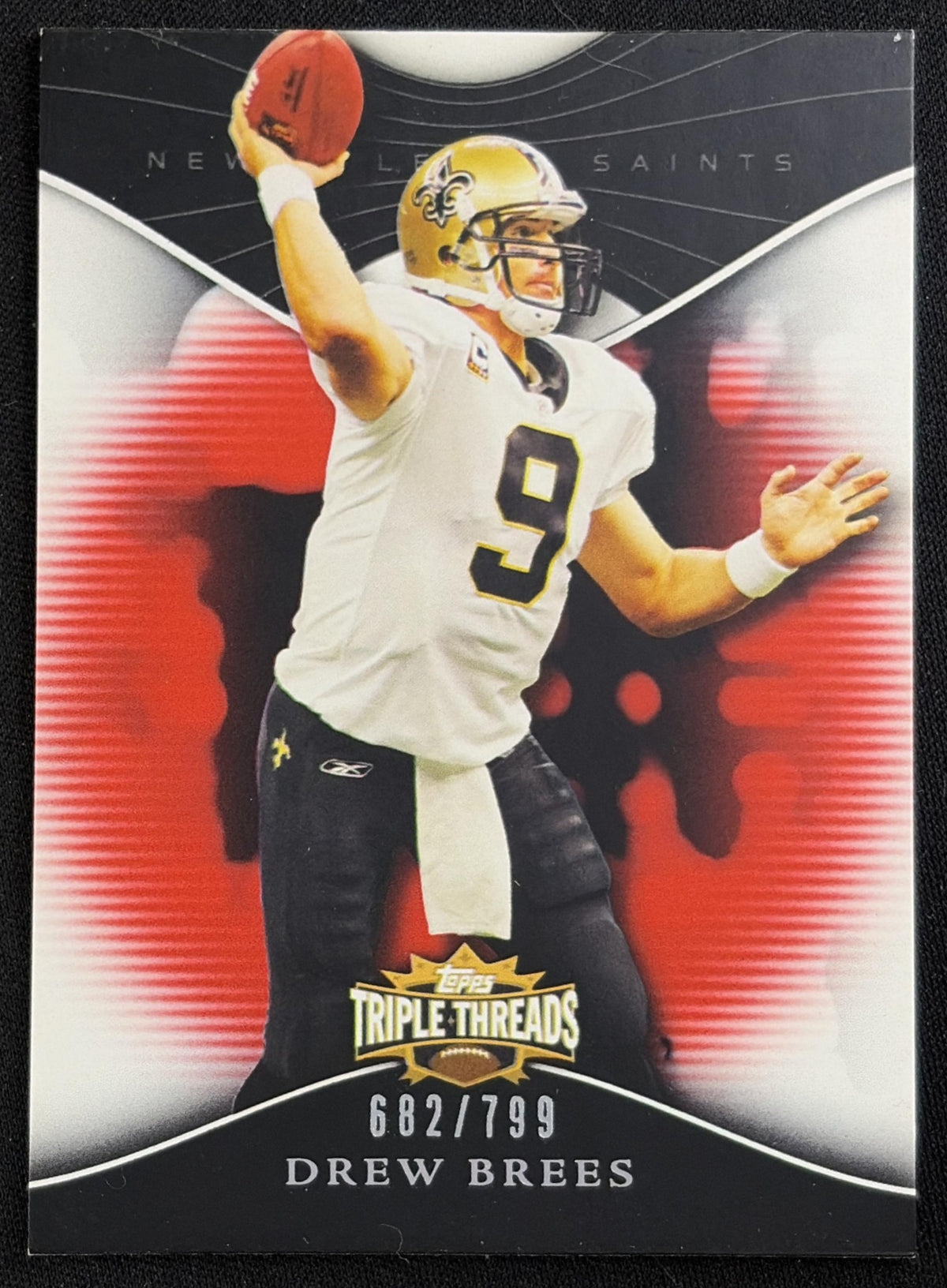 Drew Brees 2009 Topps Triple Threads /799 Saints sports trading card front